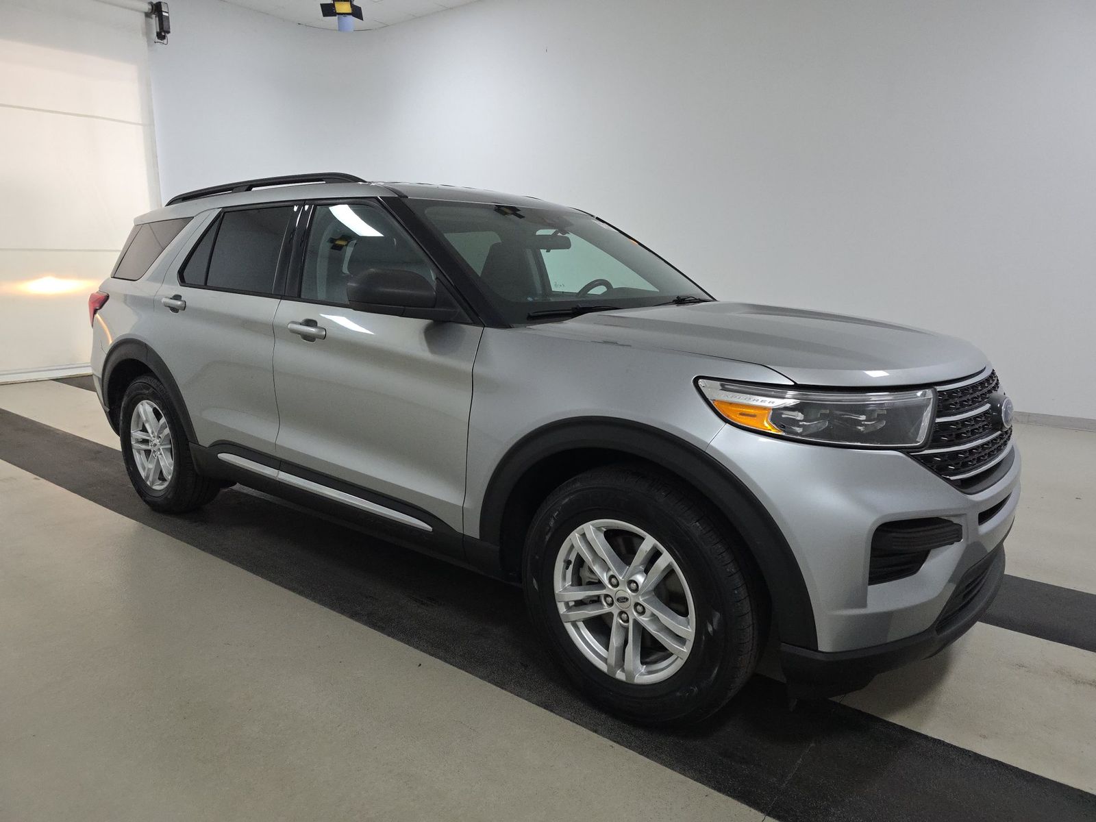 FORD EXPLORER - 4