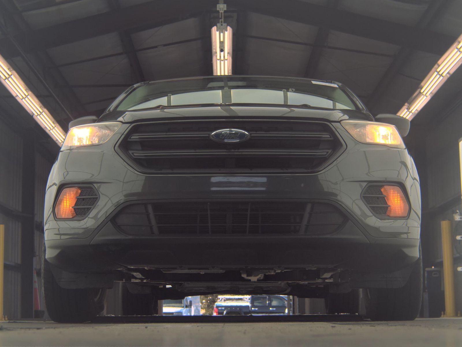 FORD ESCAPE - 4