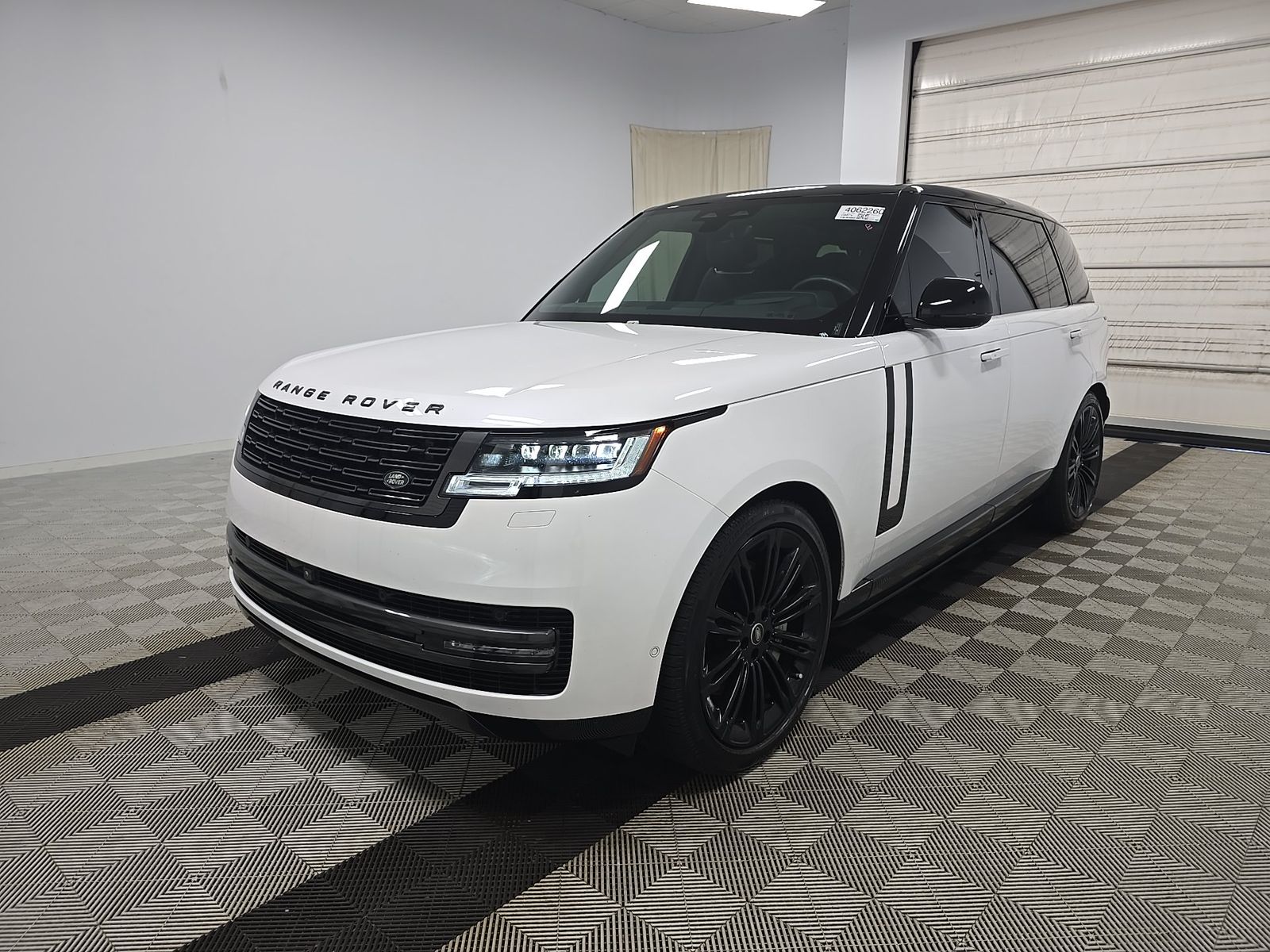 LAND ROVER RANGE ROVER - 1