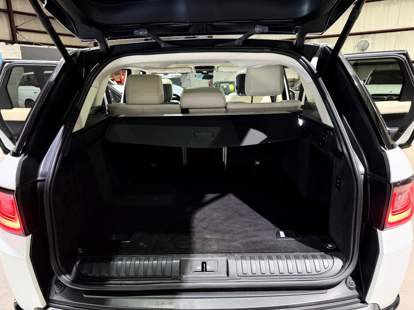 2020 Land Rover Range Rover Sport HSE AWD