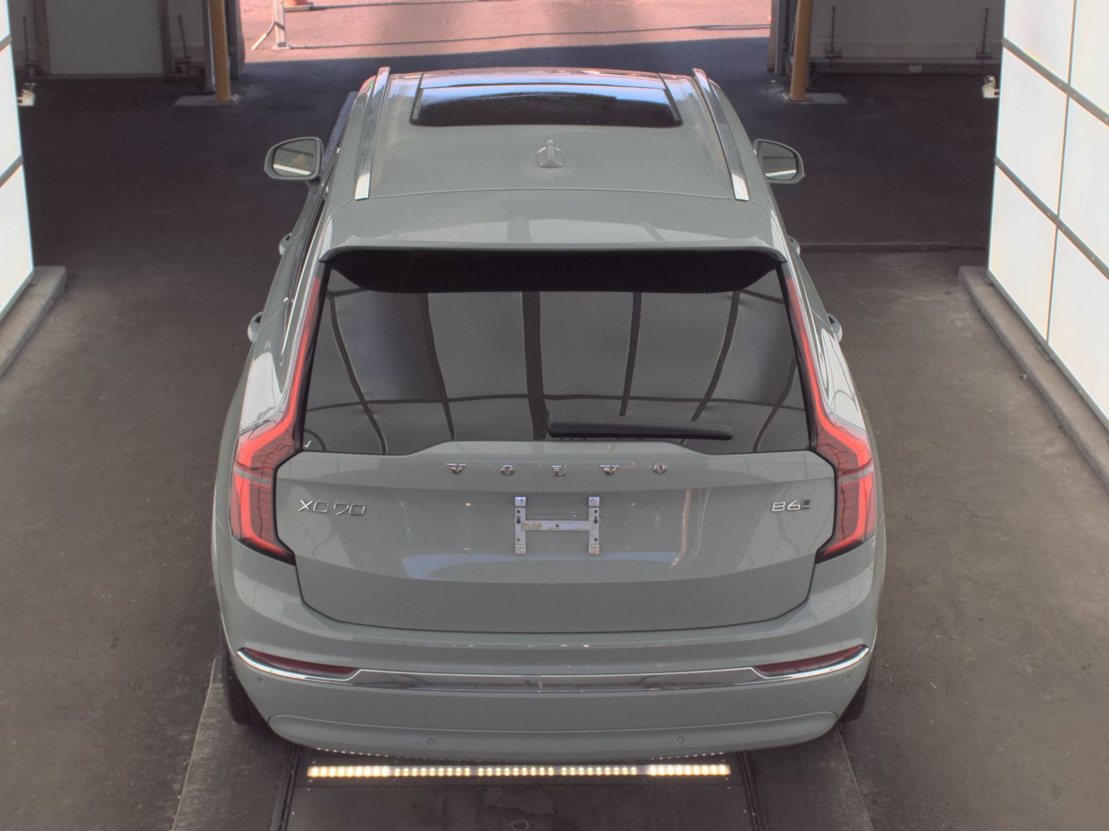2025 Volvo XC90 B6 Plus AWD