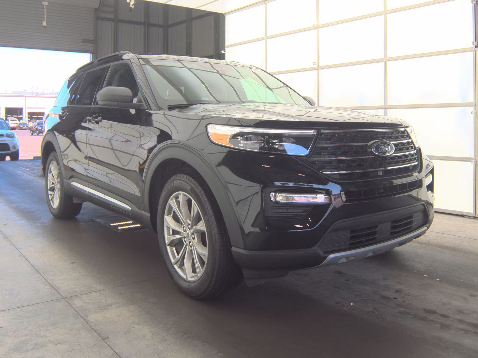 FORD EXPLORER - 5