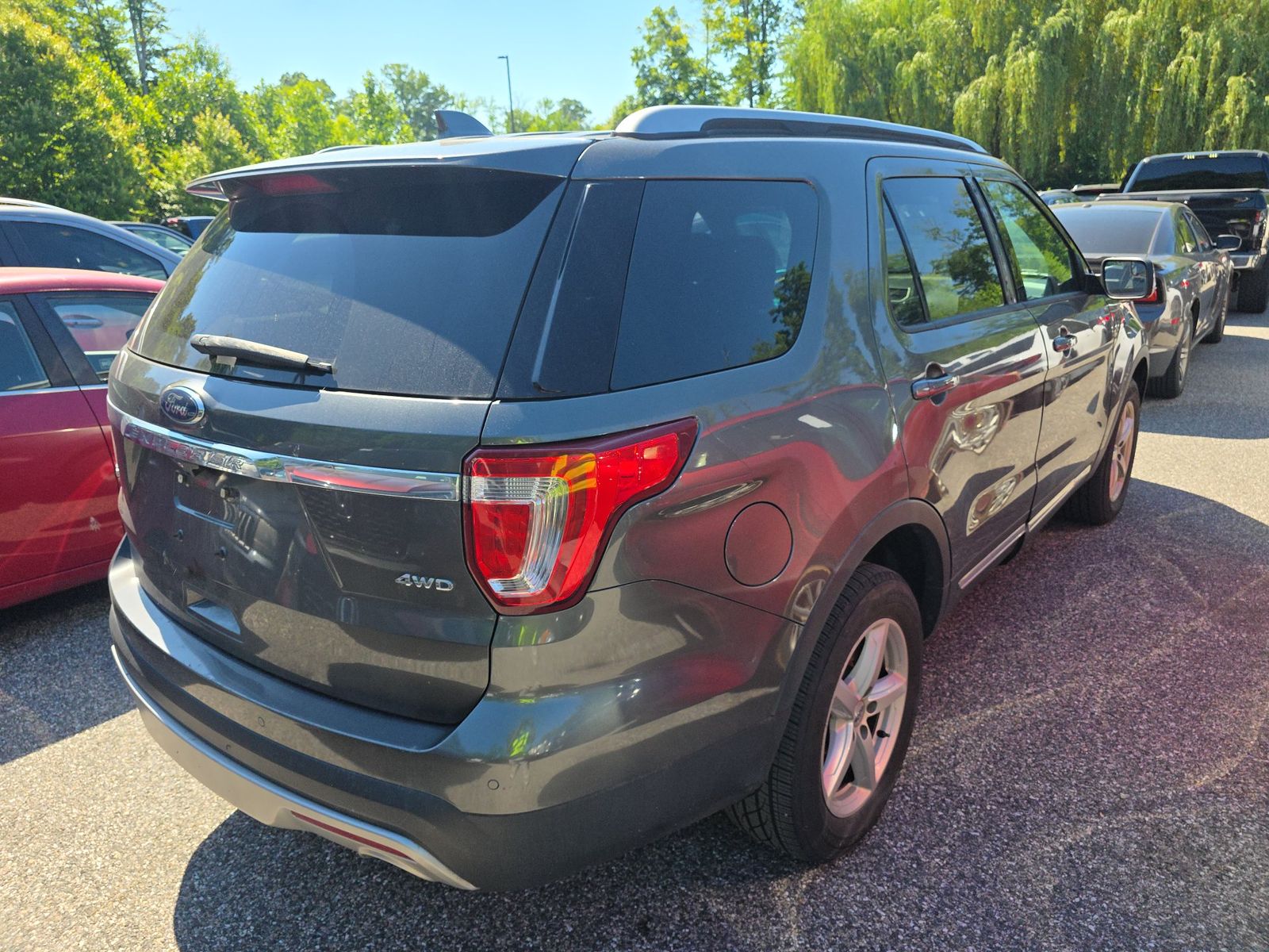 FORD EXPLORER - 5