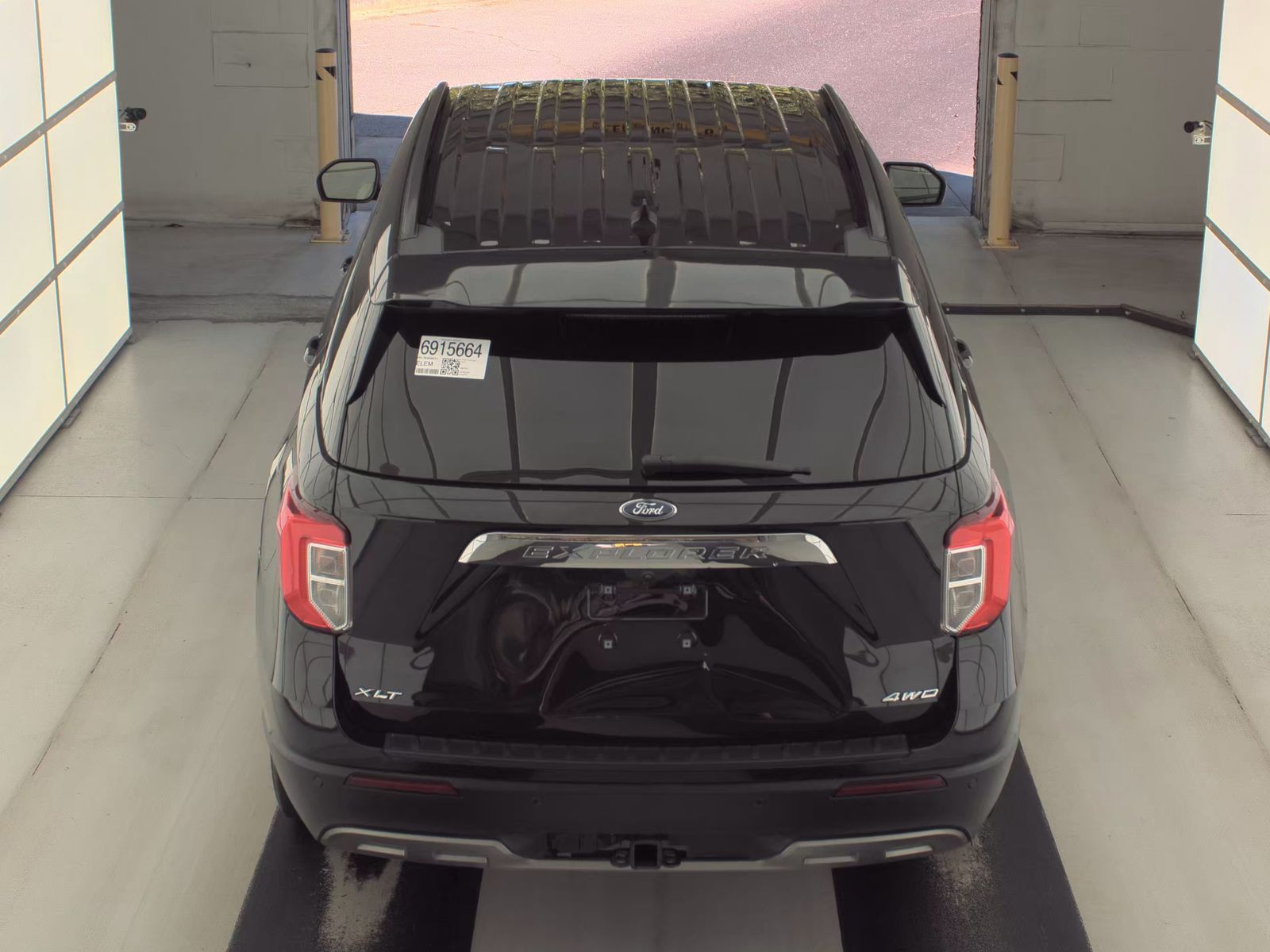 FORD EXPLORER - 7