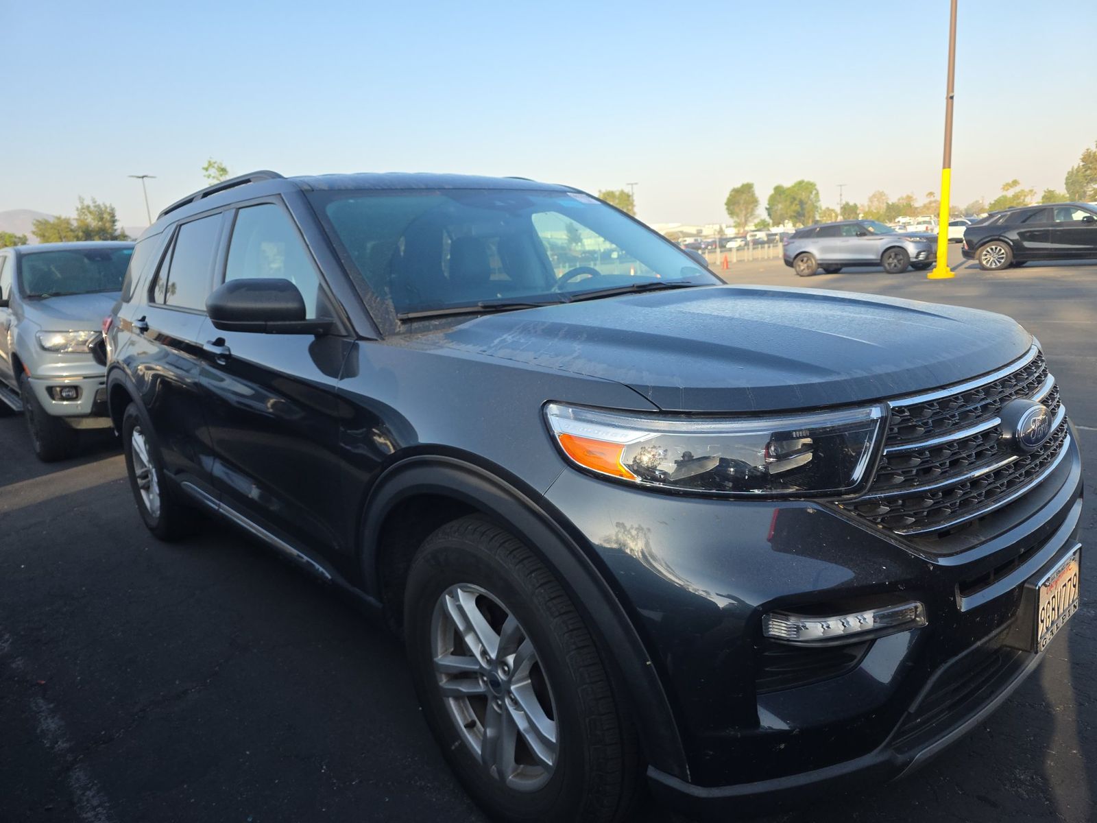 FORD EXPLORER - 4