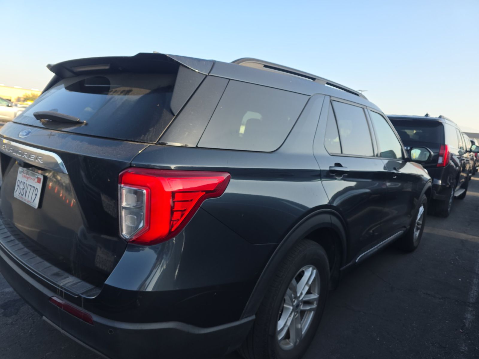 FORD EXPLORER - 5