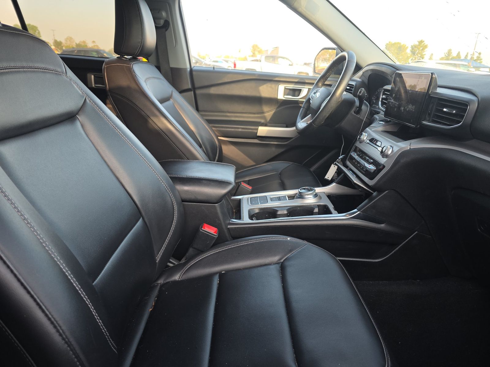 FORD EXPLORER - 9