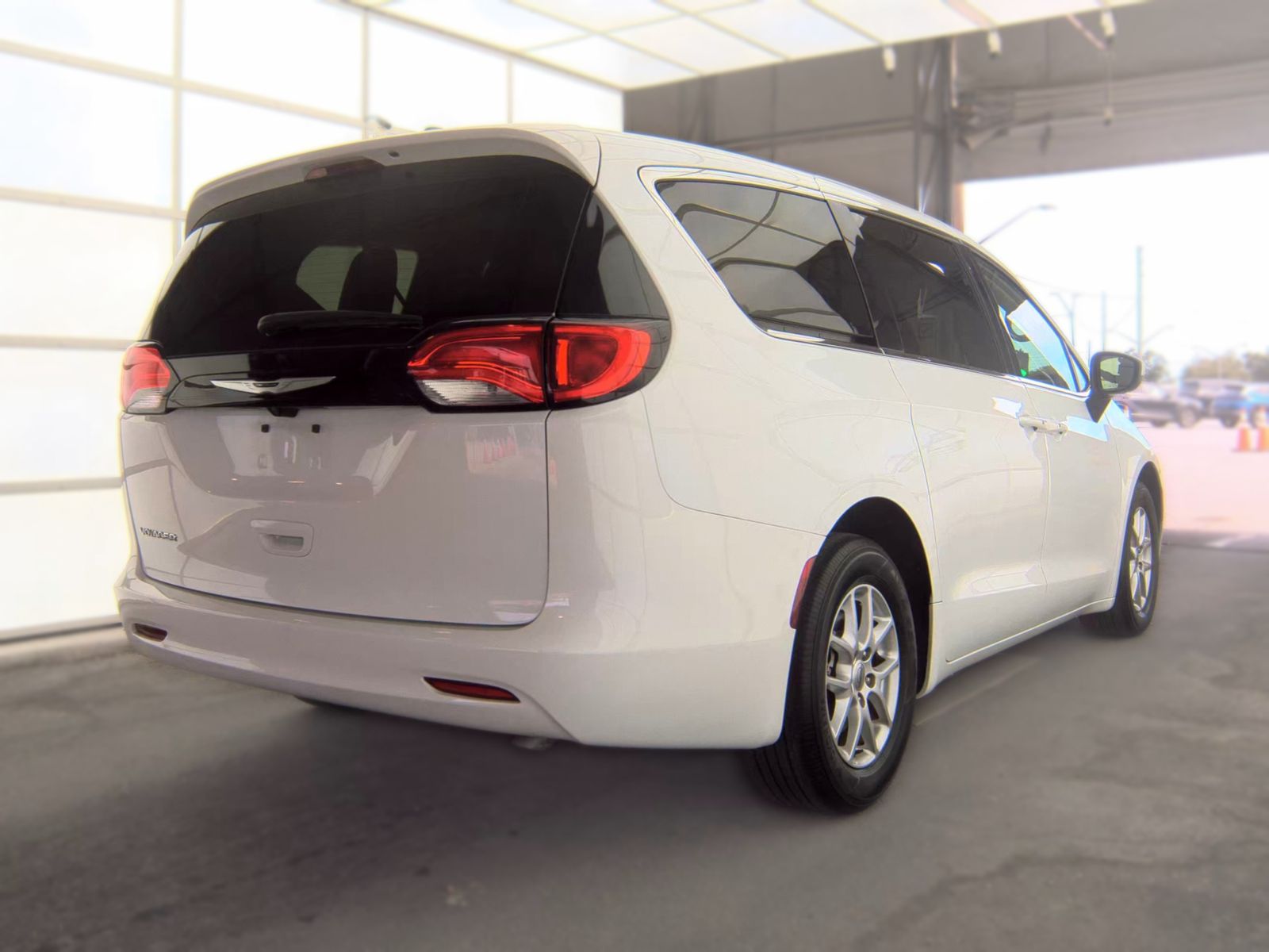 CHRYSLER VOYAGER - 6