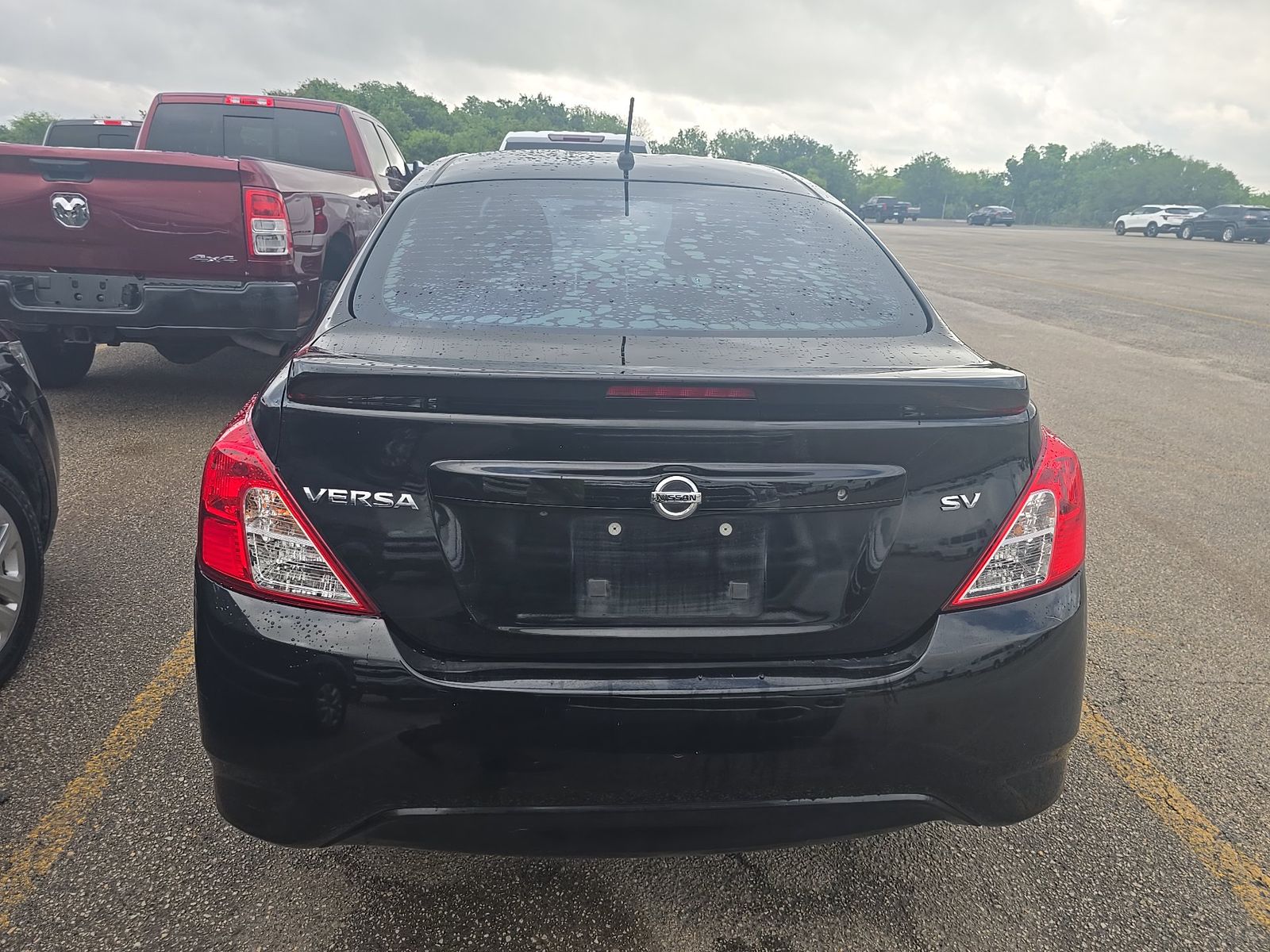 NISSAN VERSA - 6