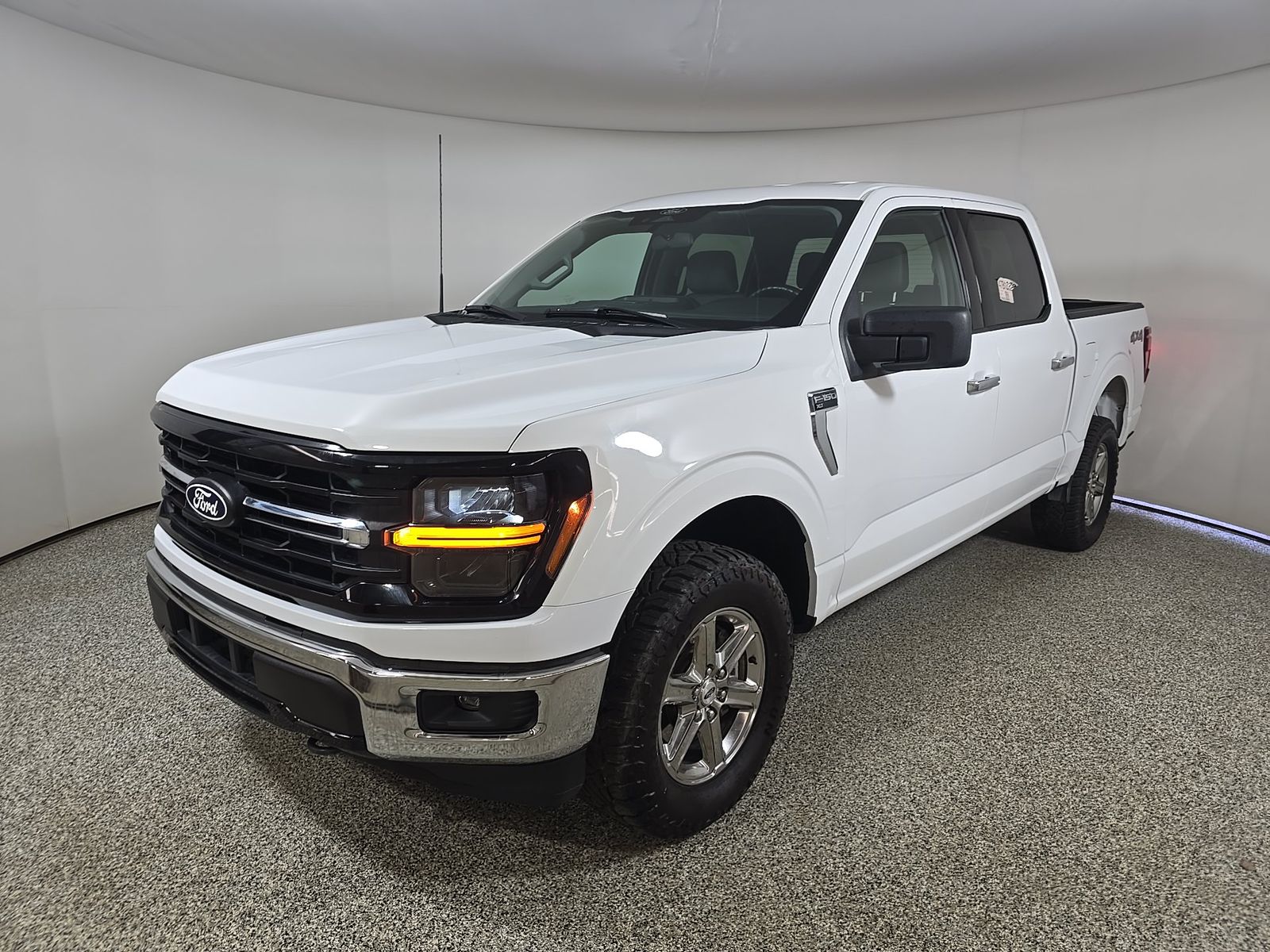 2025 Ford F-150 XLT AWD