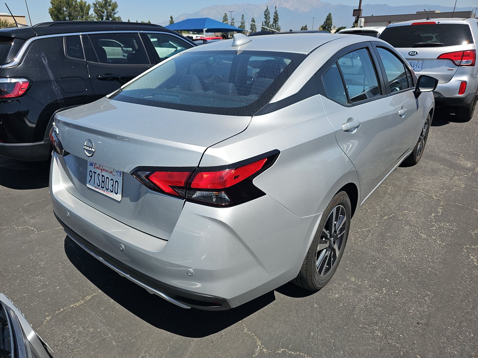 NISSAN VERSA - 5