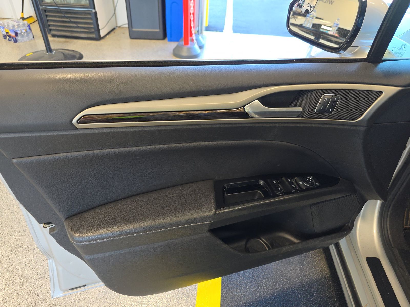 FORD FUSION - 10