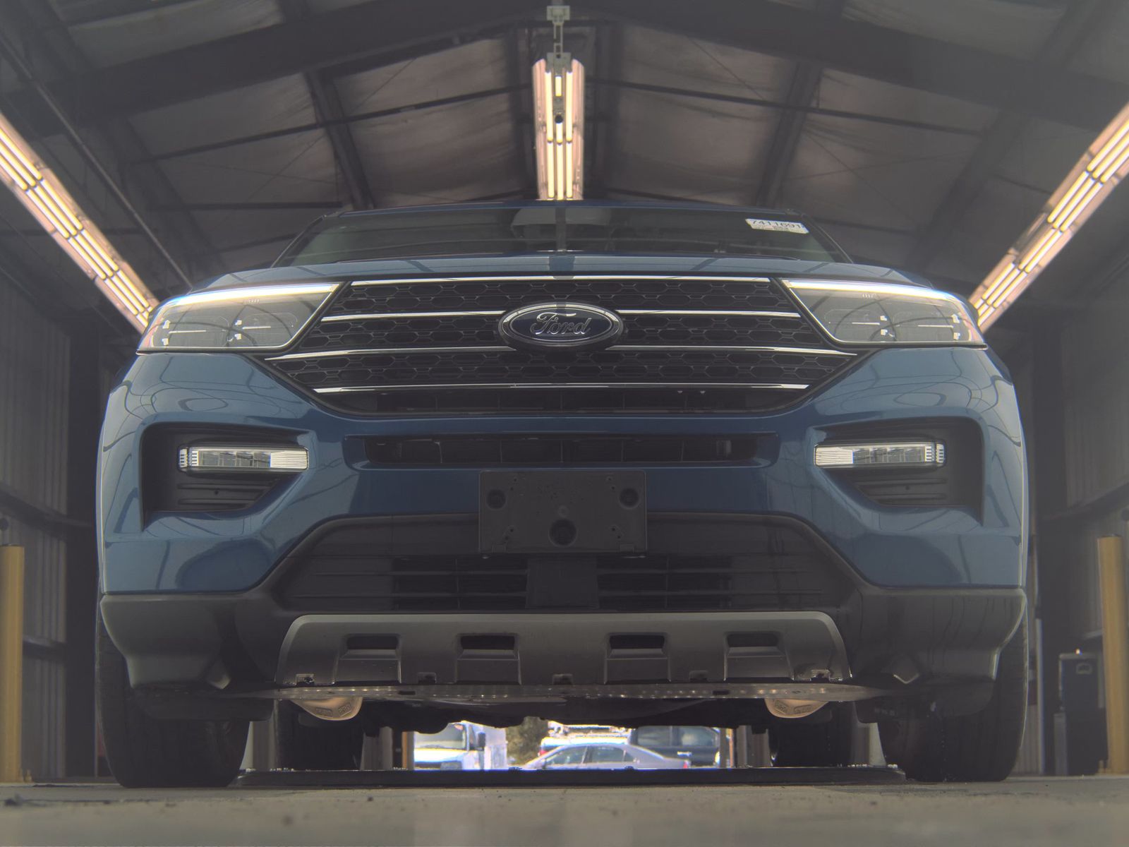 FORD EXPLORER - 4