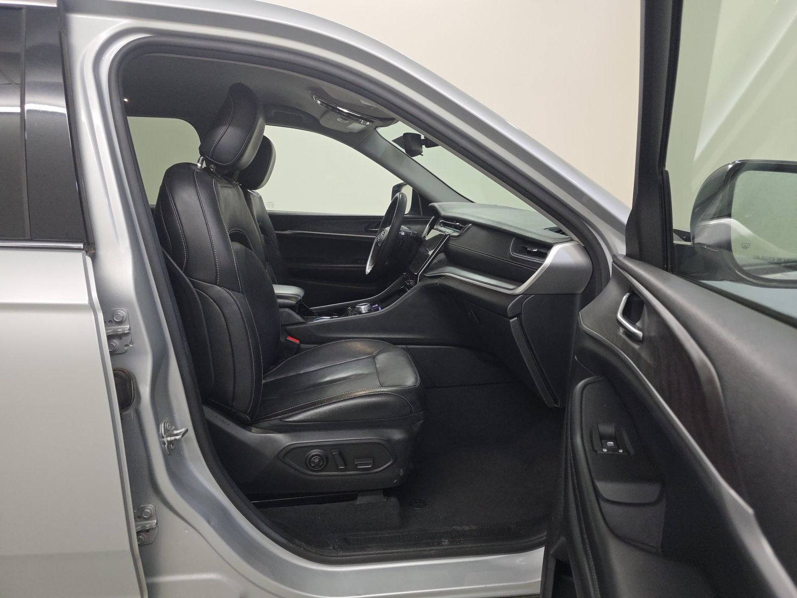 2023 Jeep Grand Cherokee Limited AWD