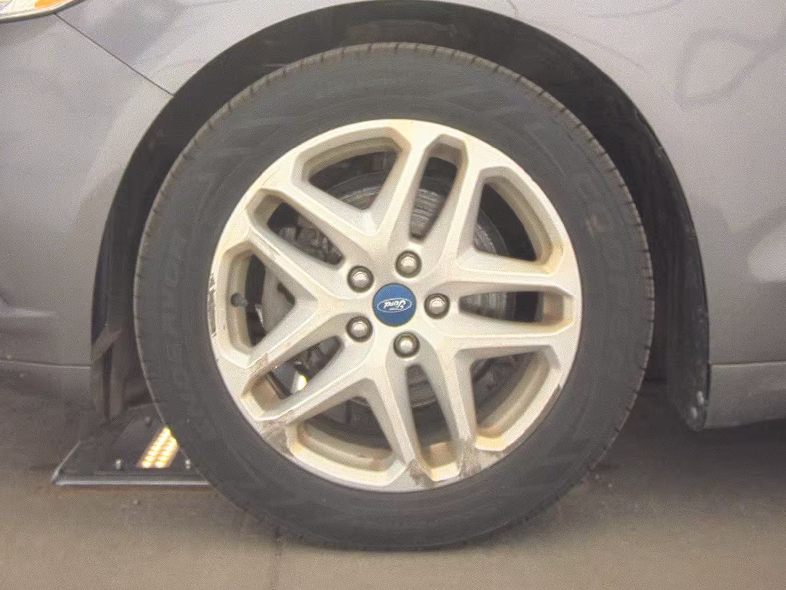FORD FUSION - 10