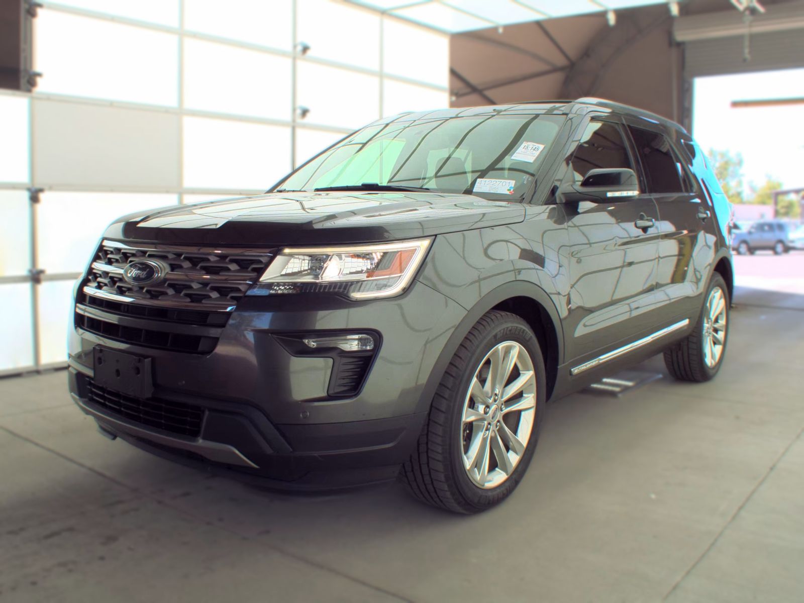 FORD EXPLORER - 1