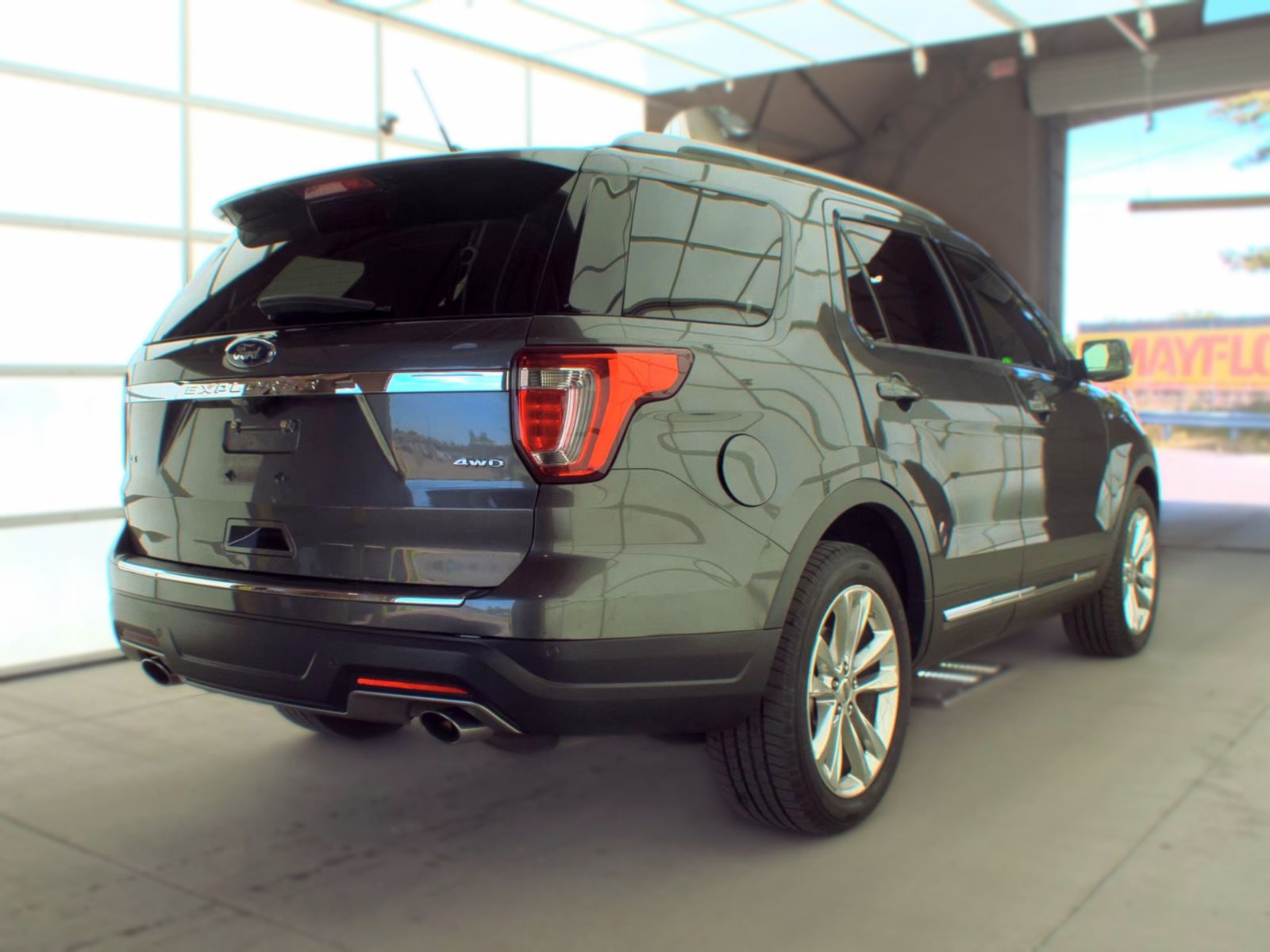 FORD EXPLORER - 6