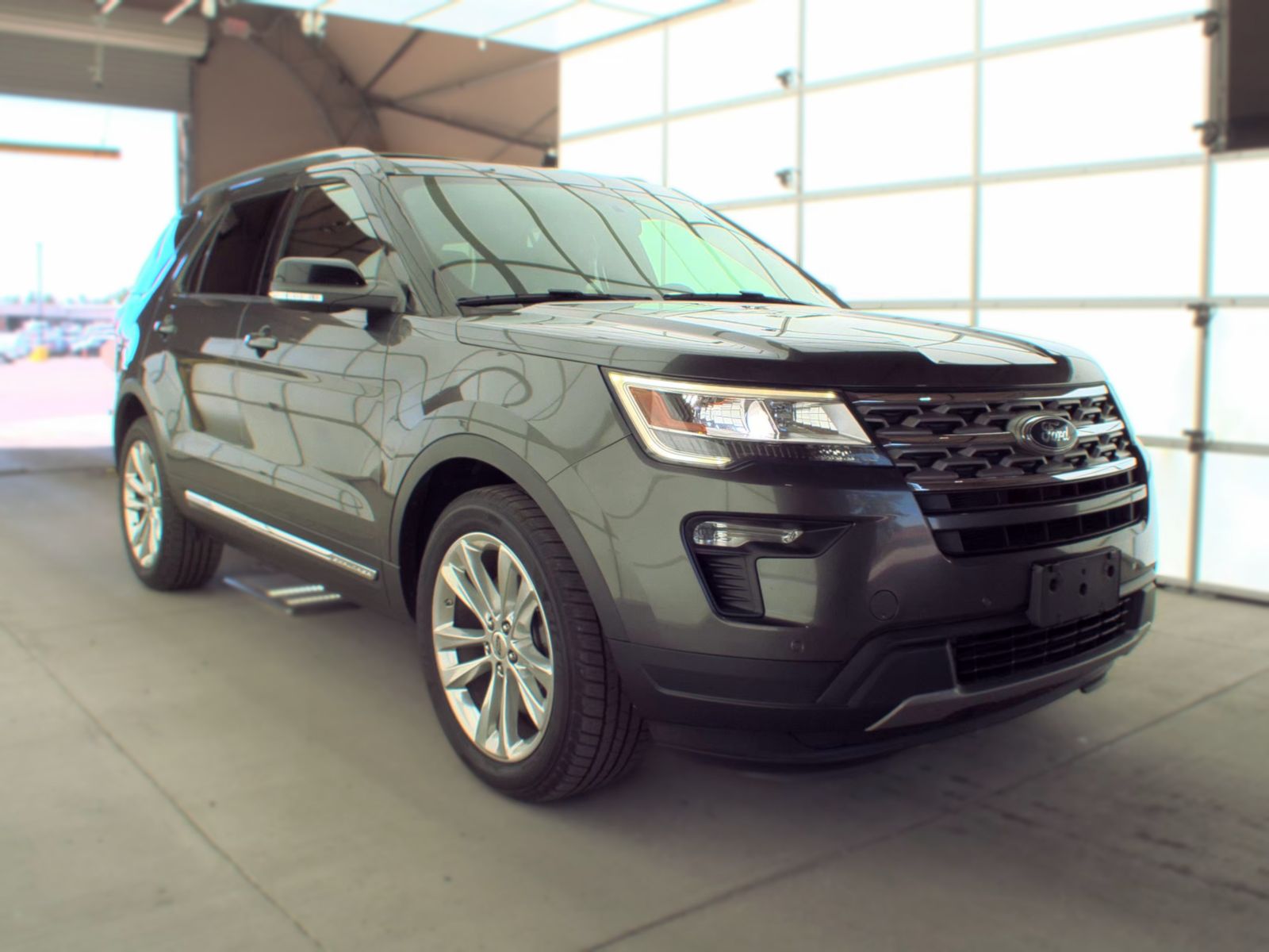 FORD EXPLORER - 5