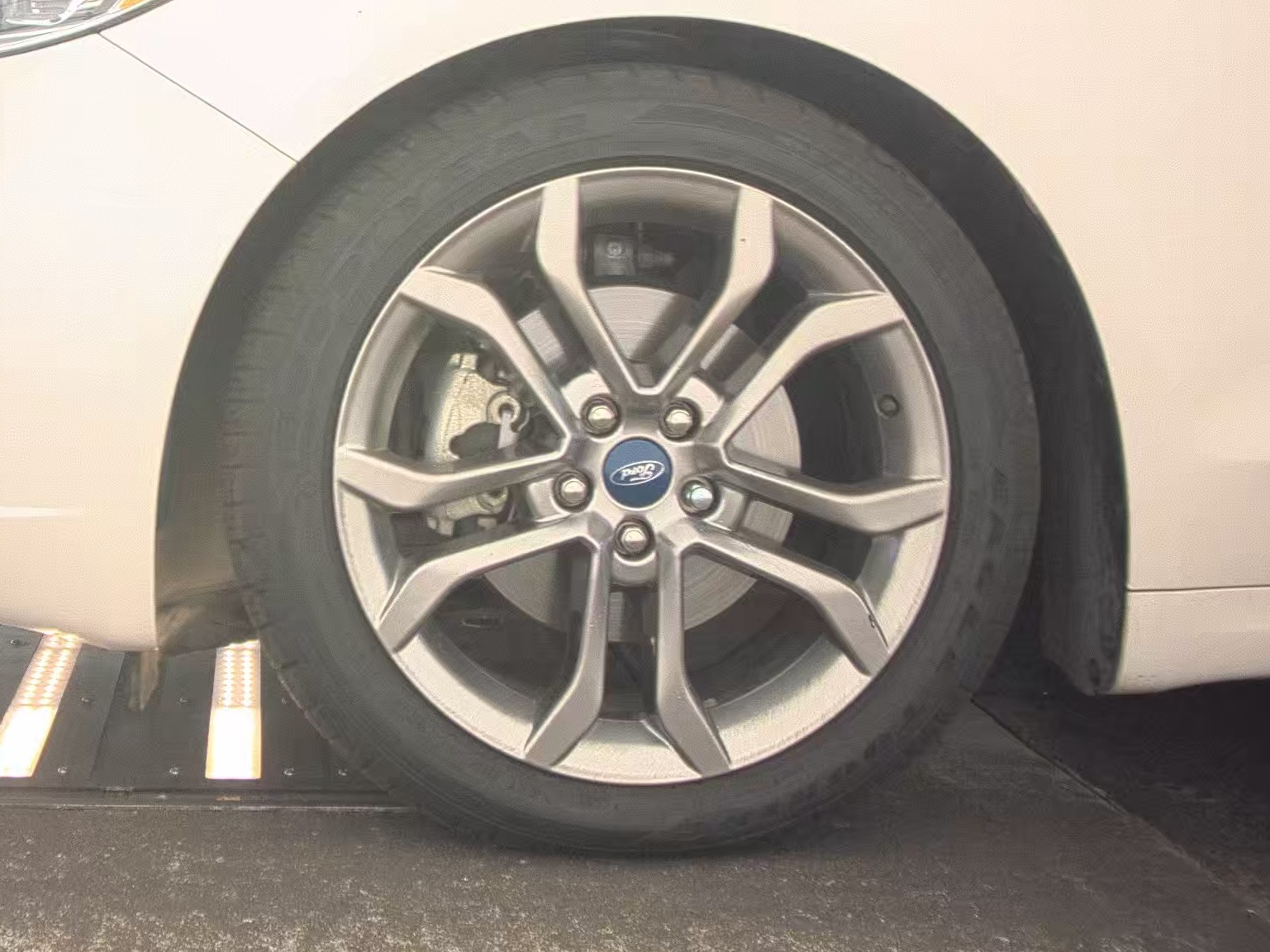 FORD FUSION - 10