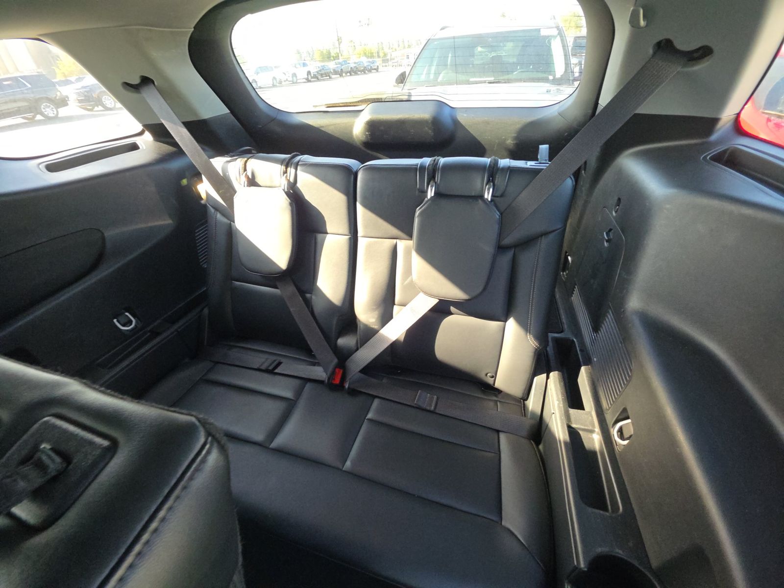 2023 Ford Explorer XLT RWD