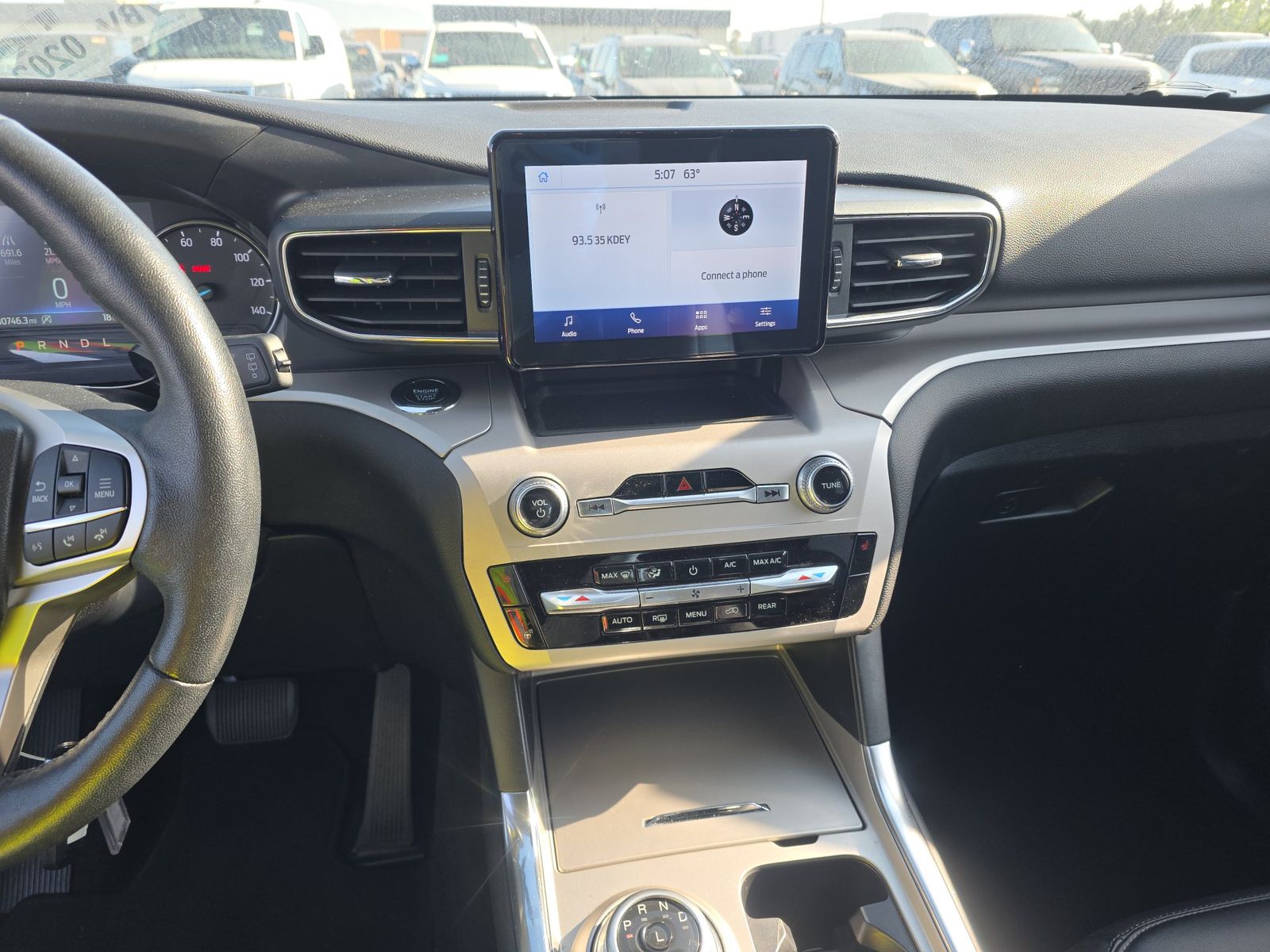 2023 Ford Explorer XLT RWD