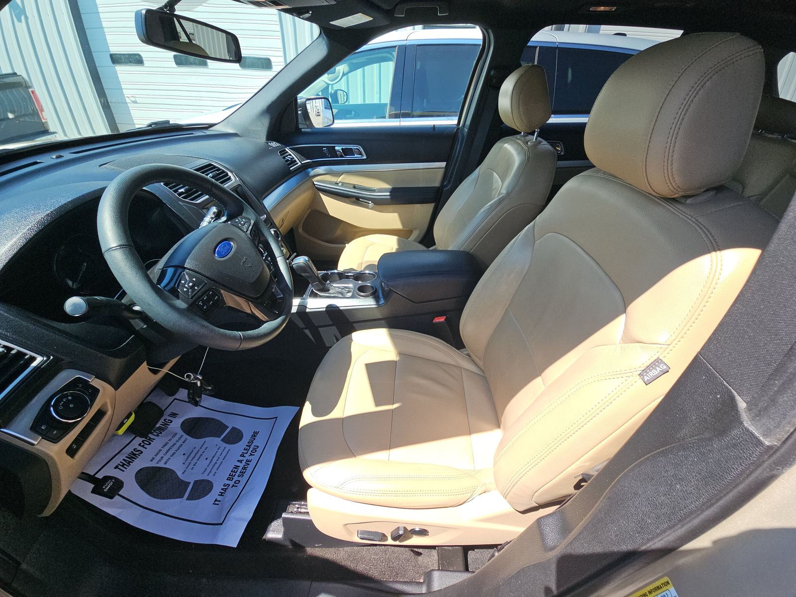 FORD EXPLORER - 8