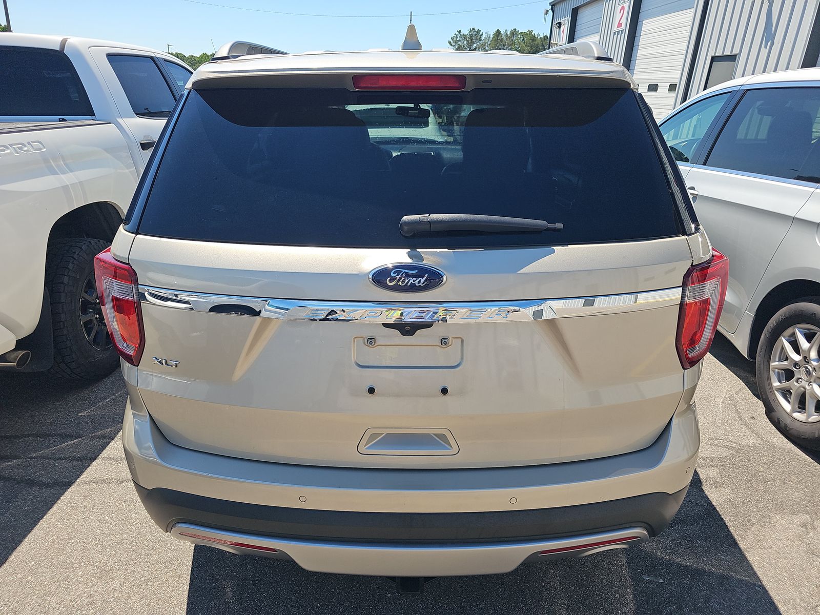 FORD EXPLORER - 6