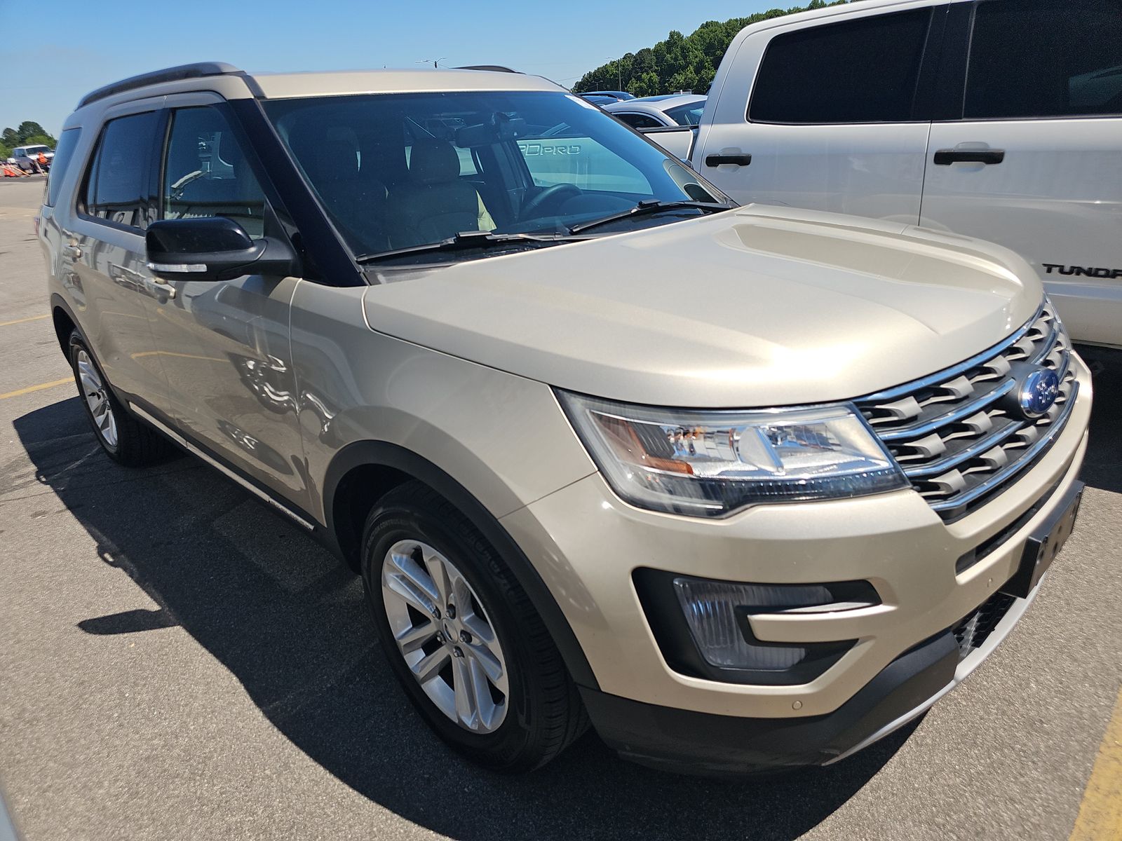 FORD EXPLORER - 4