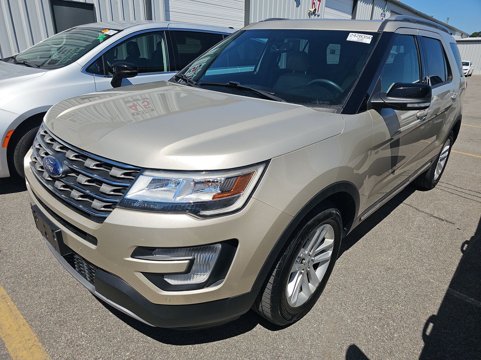 FORD EXPLORER - 1
