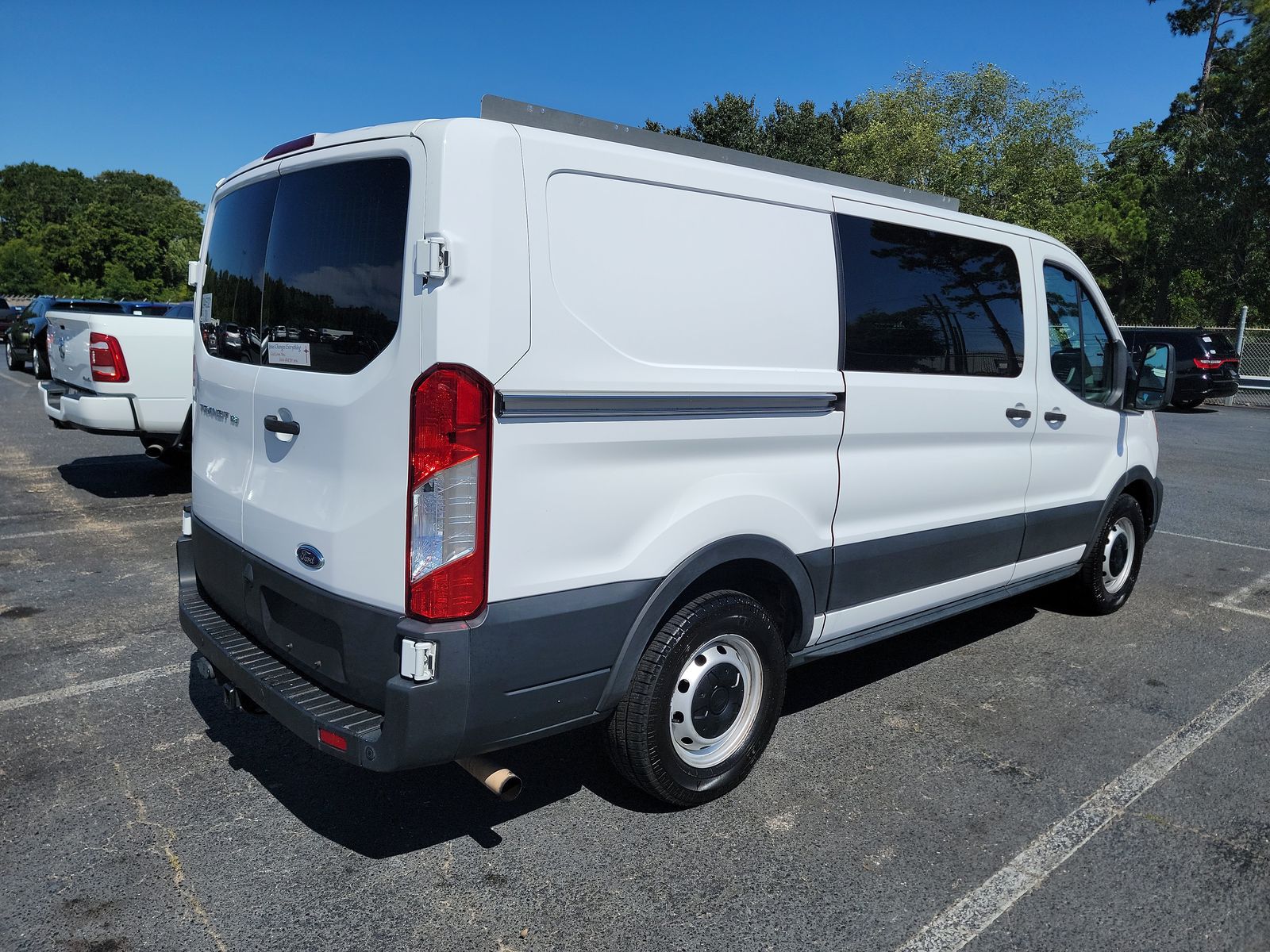 FORD TRANSIT 150 - 5