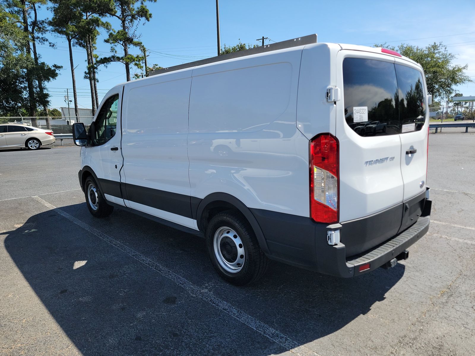 FORD TRANSIT 150 - 7