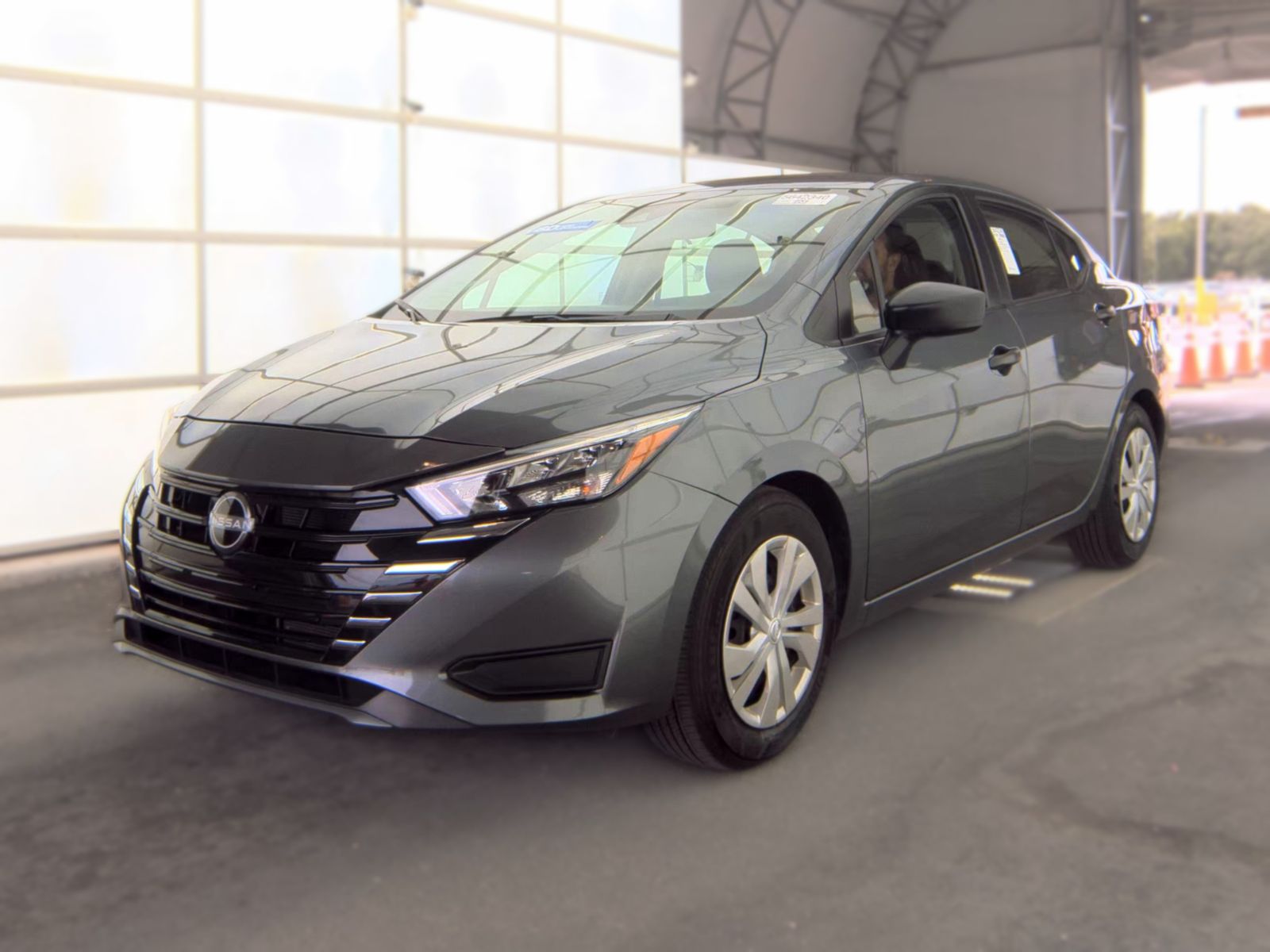 NISSAN VERSA - 1