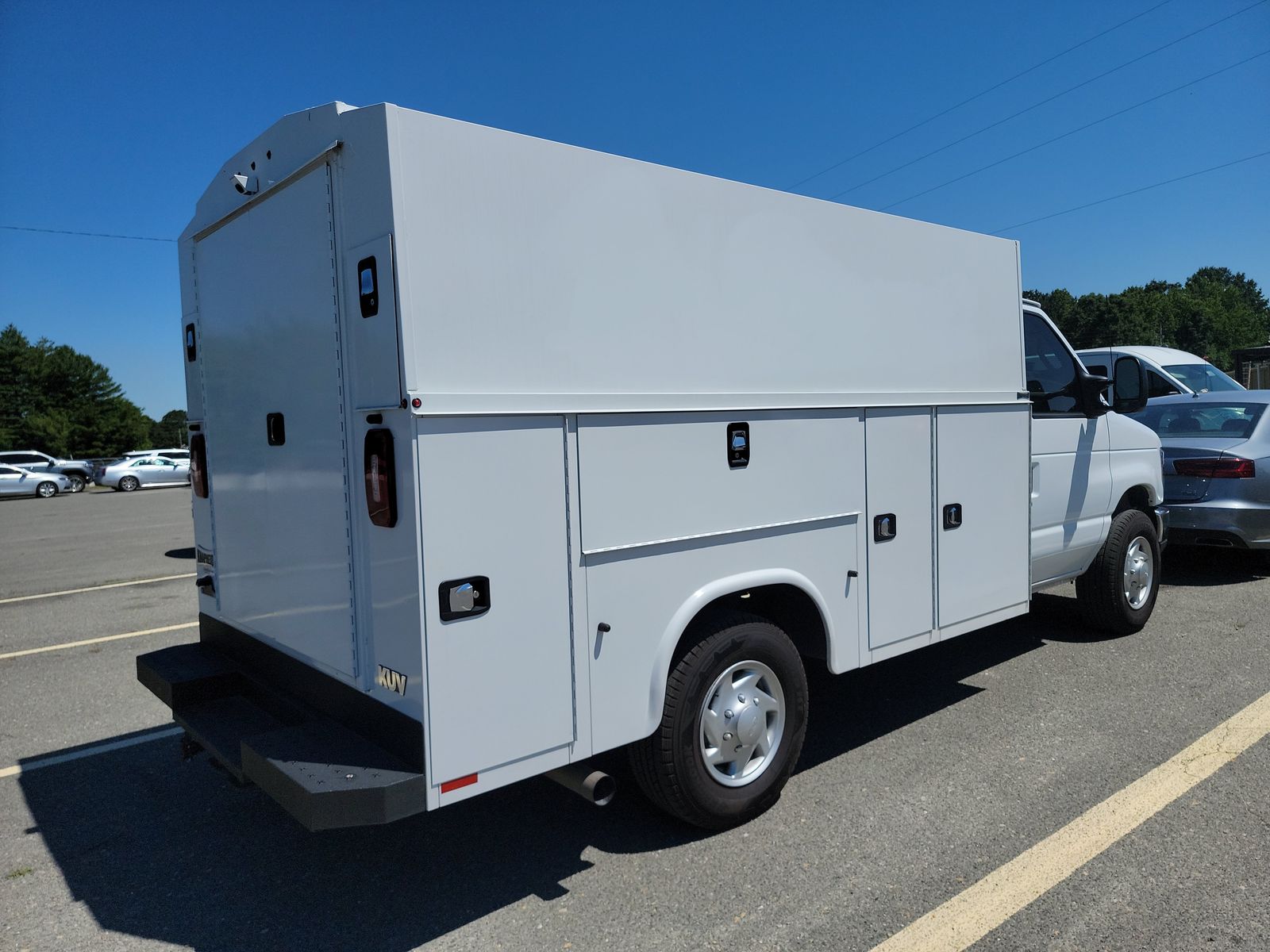 FORD E-350 - 5