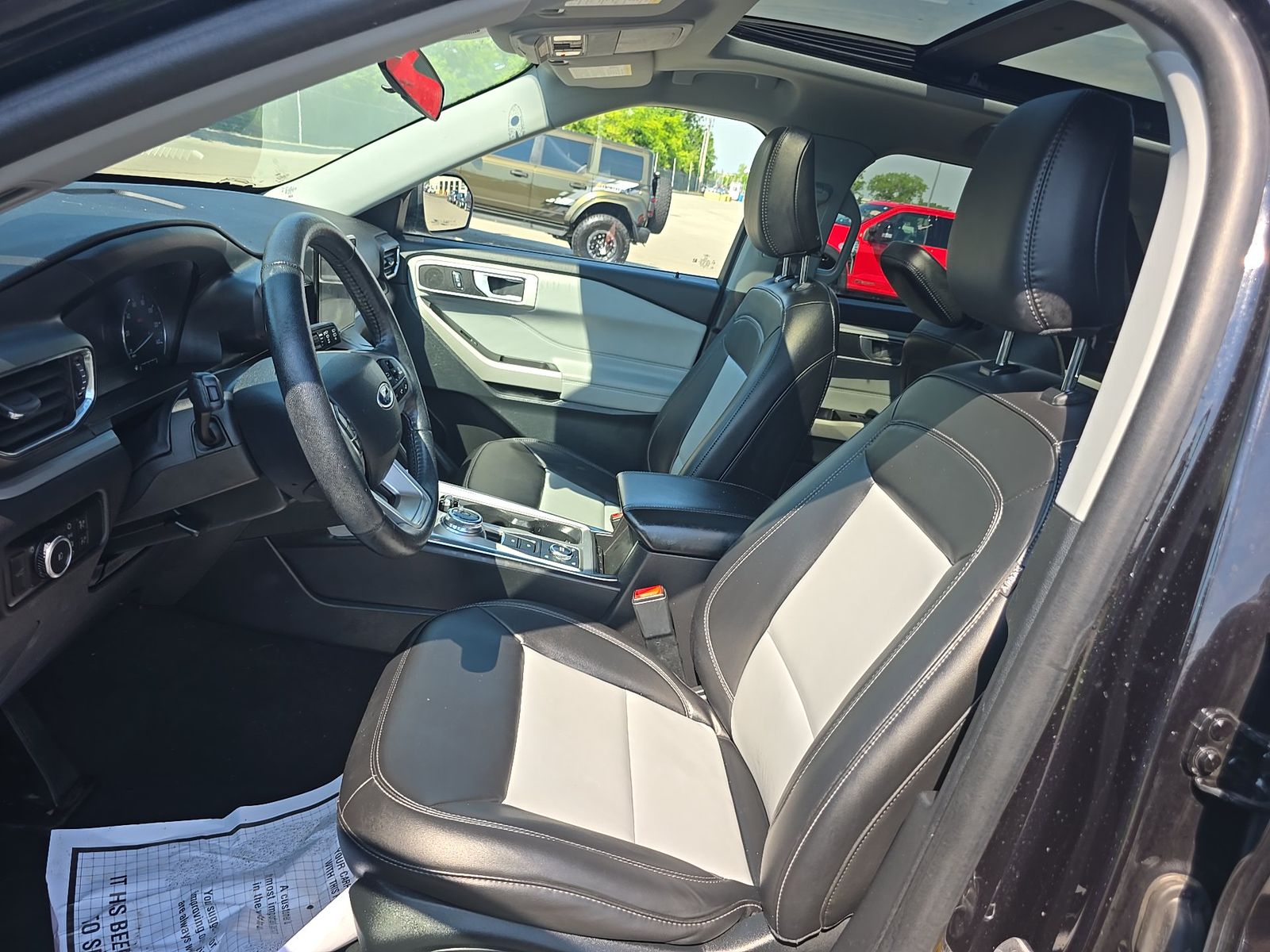 FORD EXPLORER - 8