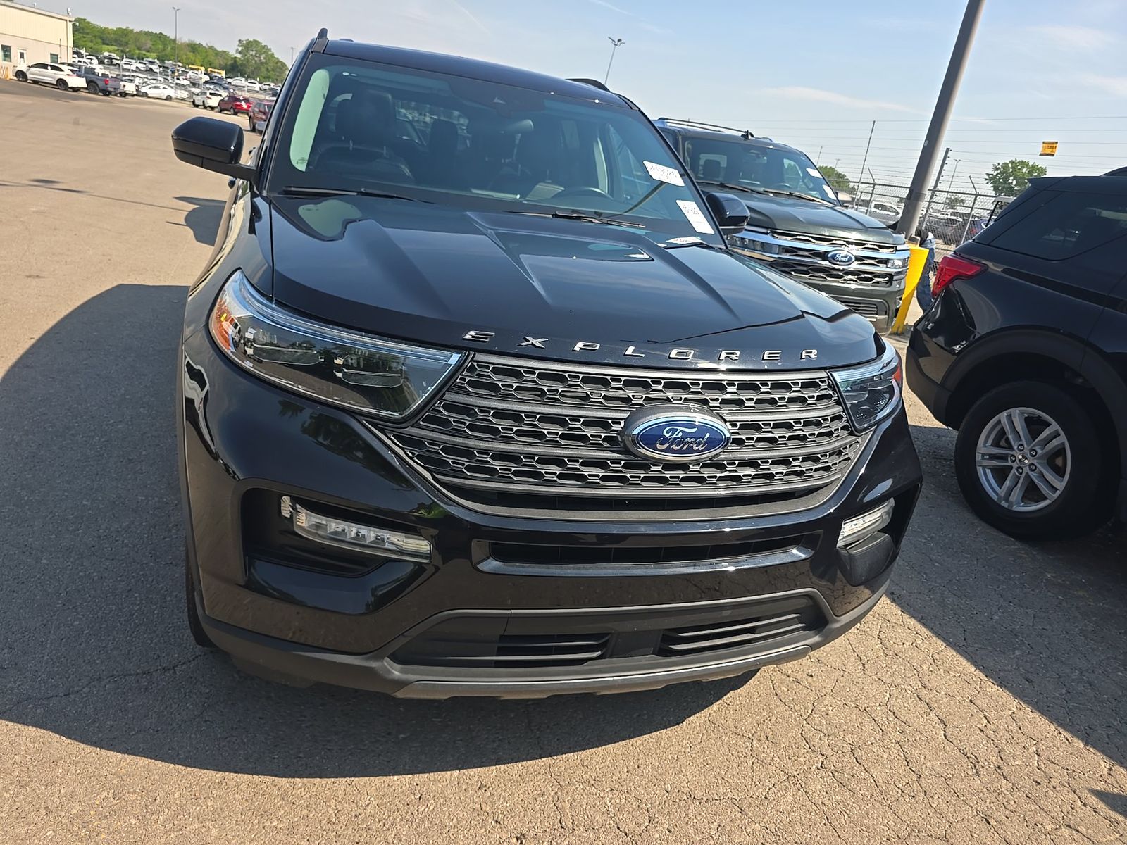 FORD EXPLORER - 3