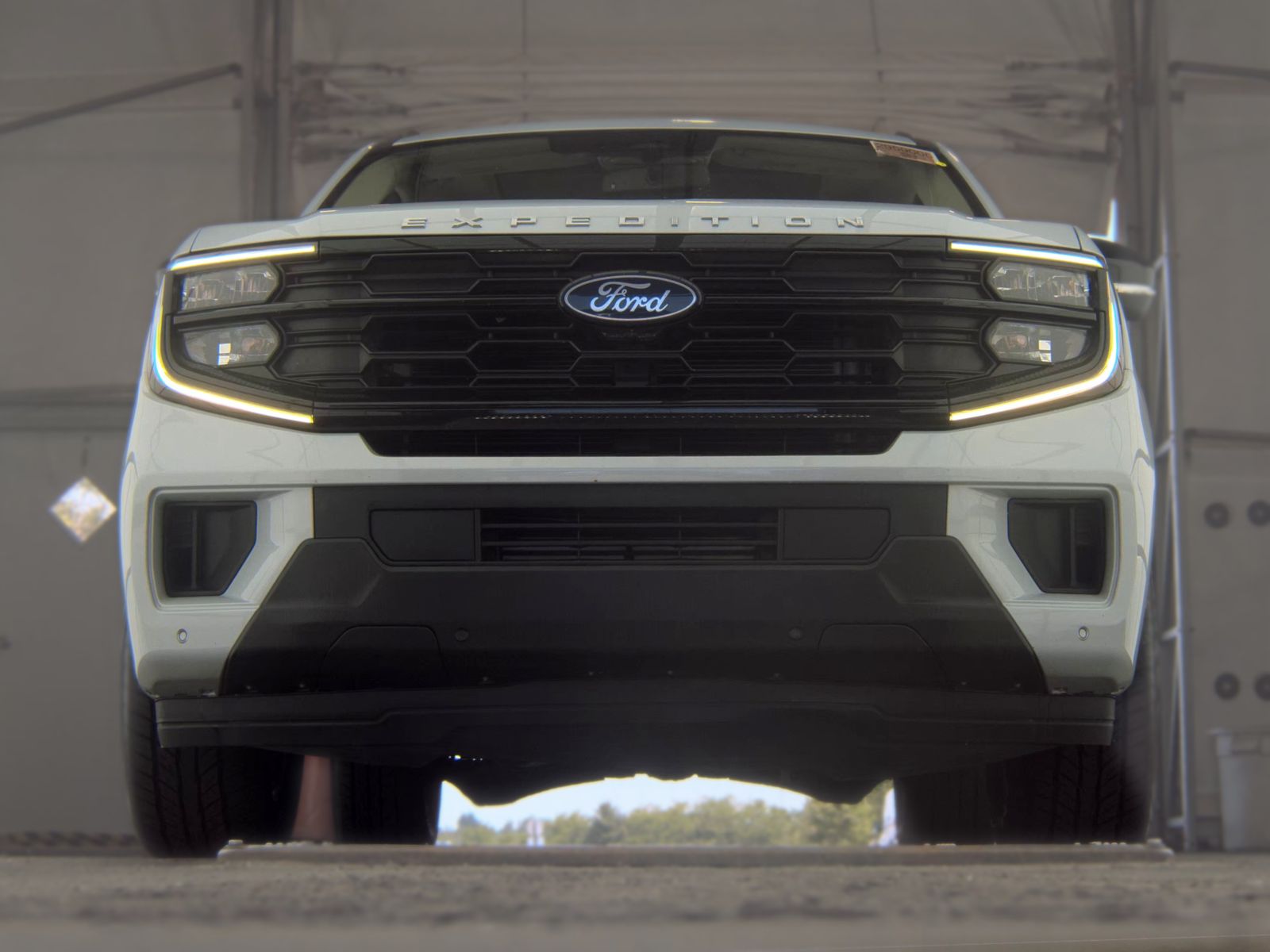 FORD EXPEDITION MAX - 4