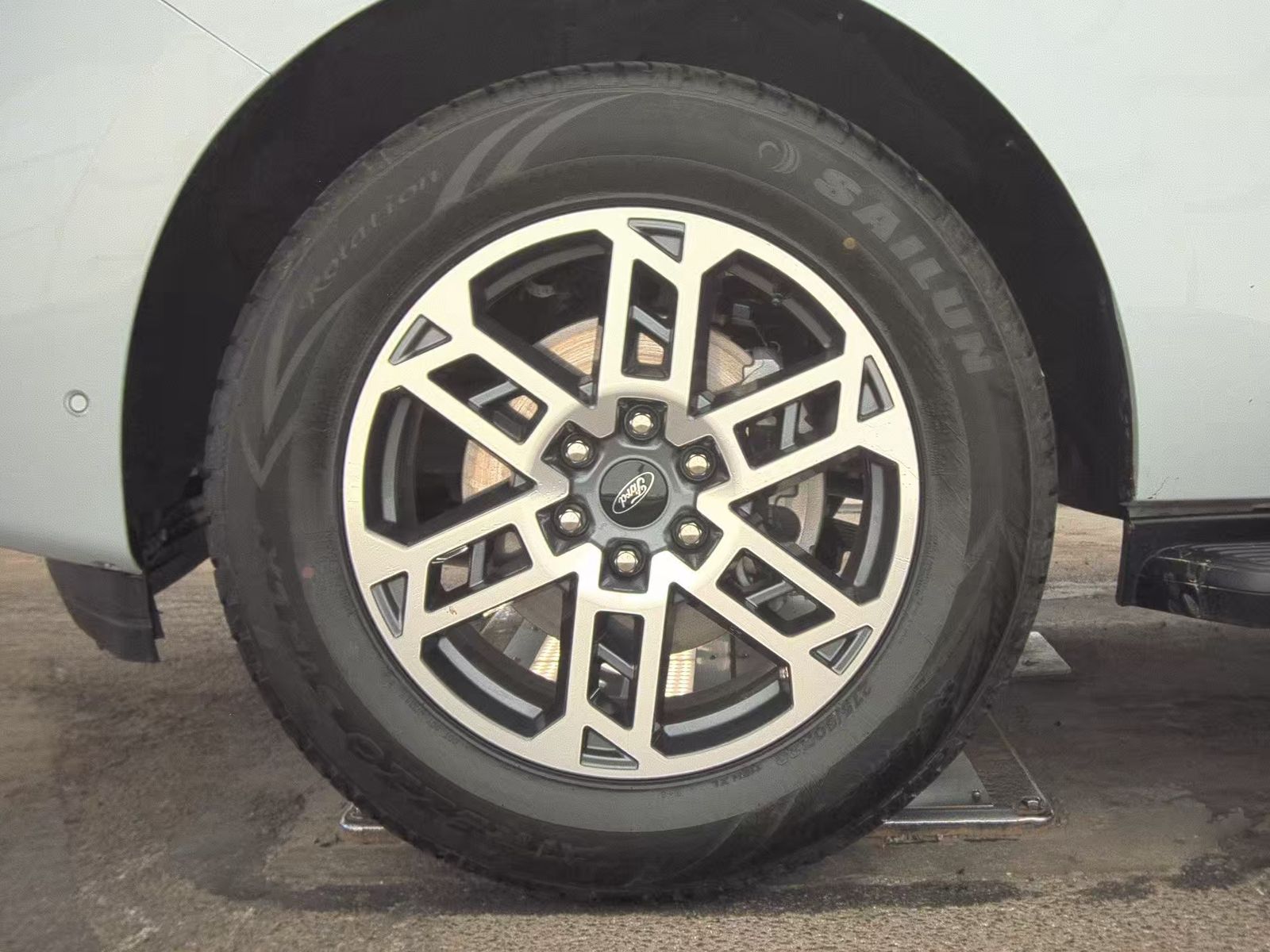 FORD EXPEDITION MAX - 10