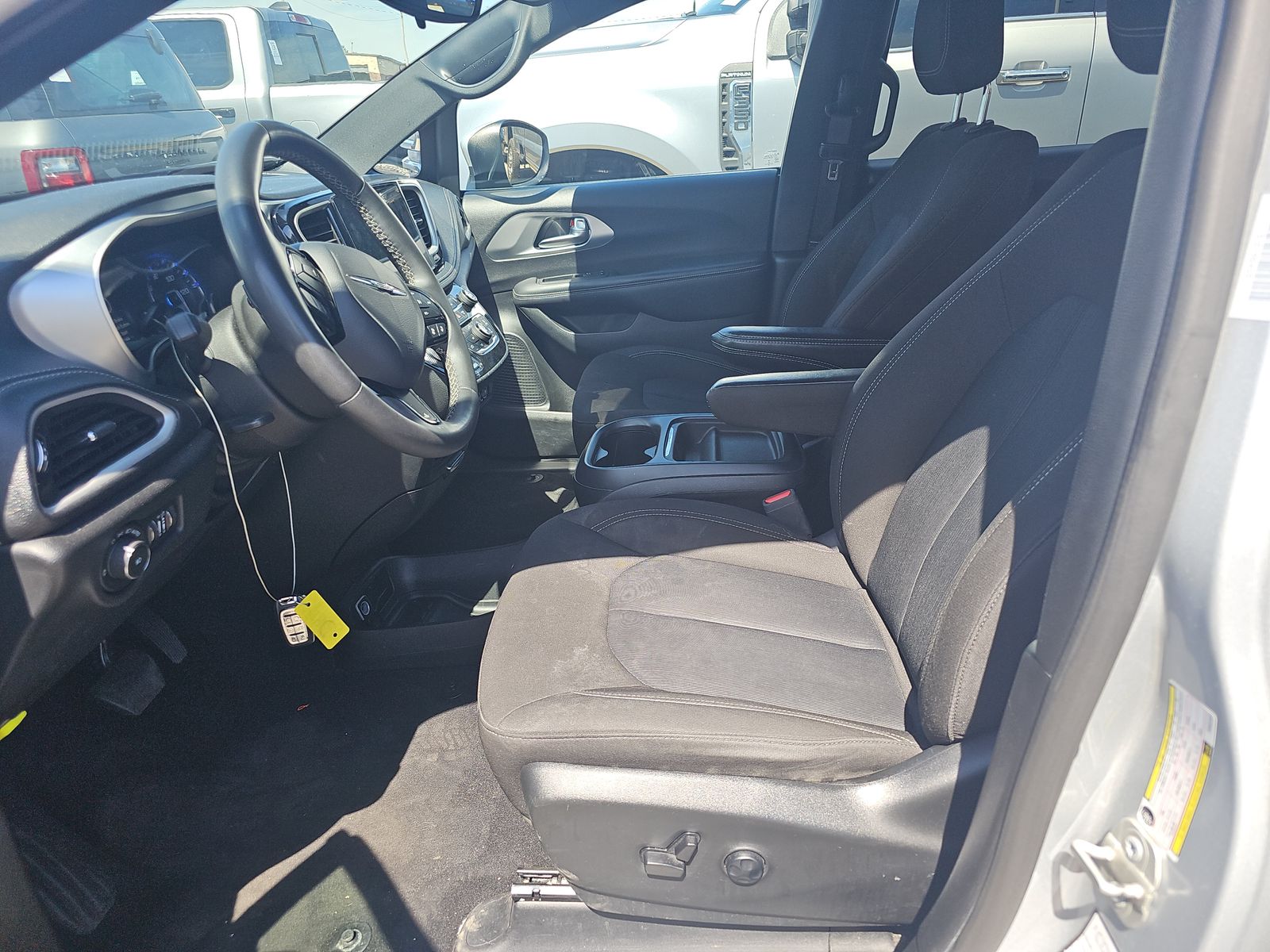 2023 Chrysler Pacifica Touring FWD