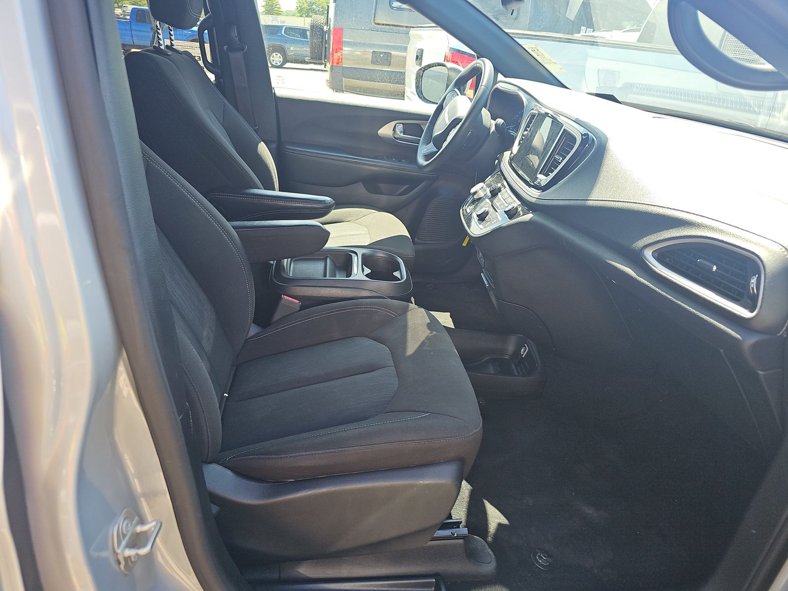 2023 Chrysler Pacifica Touring FWD