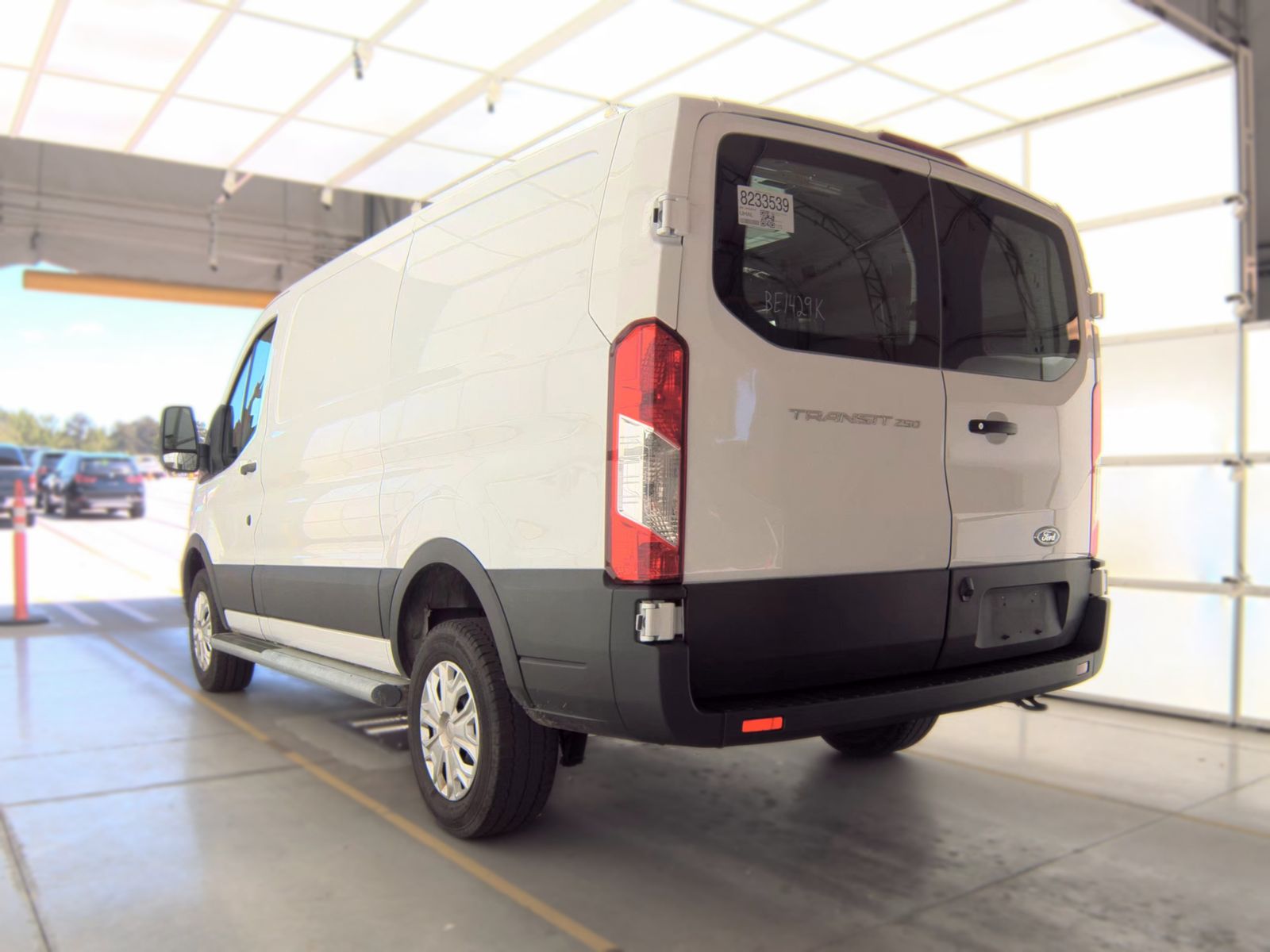 FORD TRANSIT 250 - 7