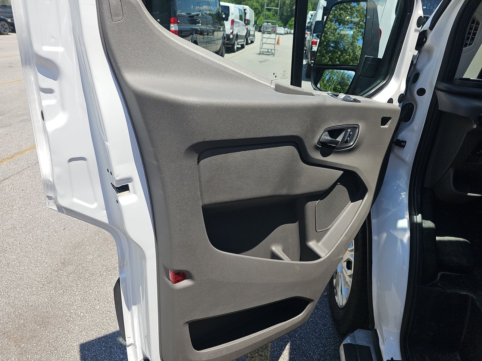FORD TRANSIT 250 - 10
