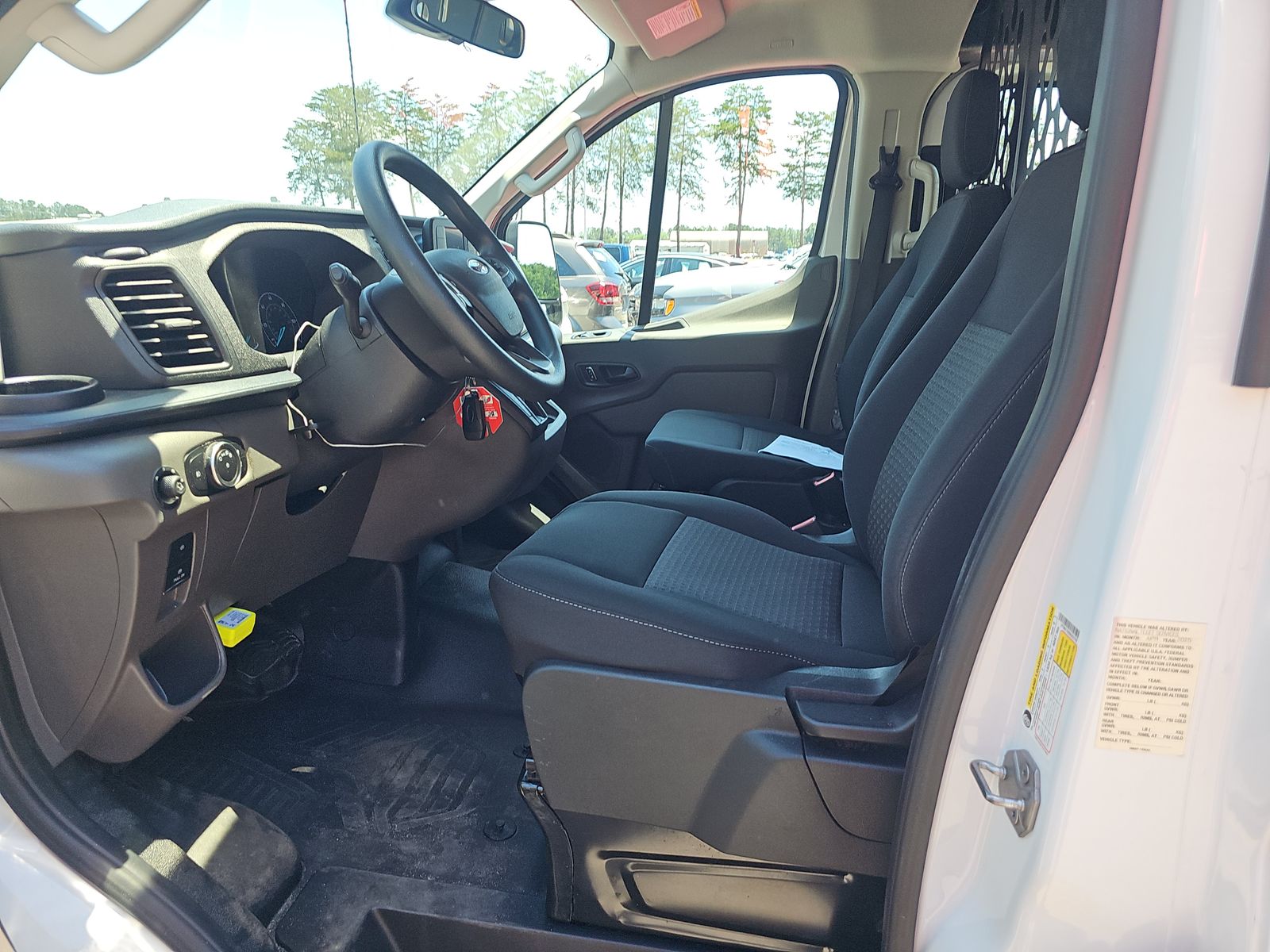FORD TRANSIT 250 - 8