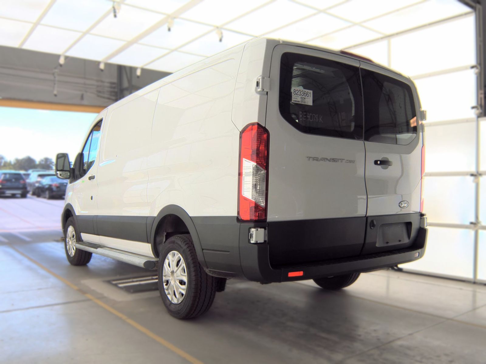 FORD TRANSIT 250 - 7