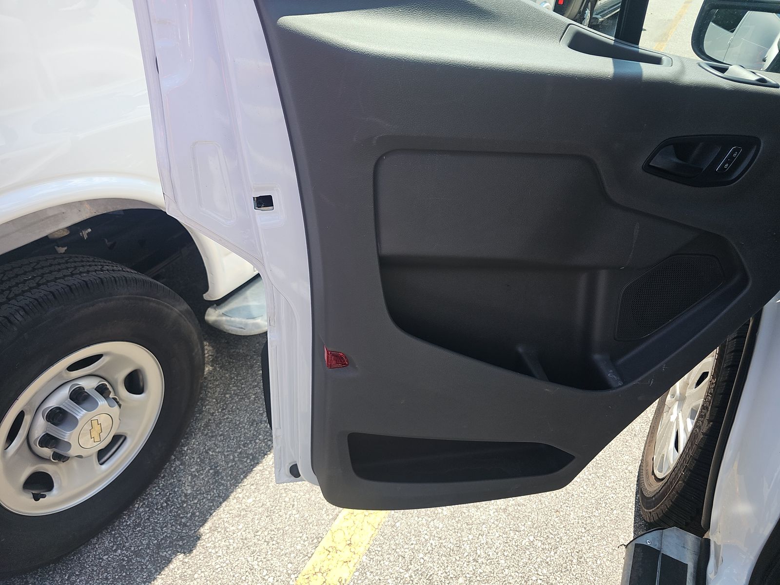 FORD TRANSIT 250 - 10