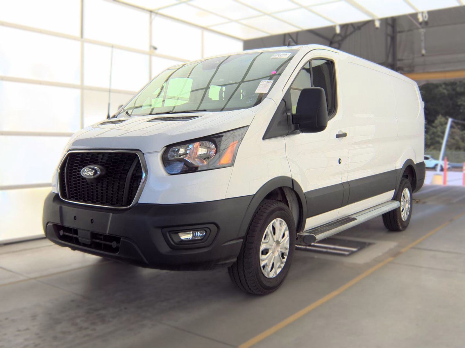 FORD TRANSIT 250 - 1