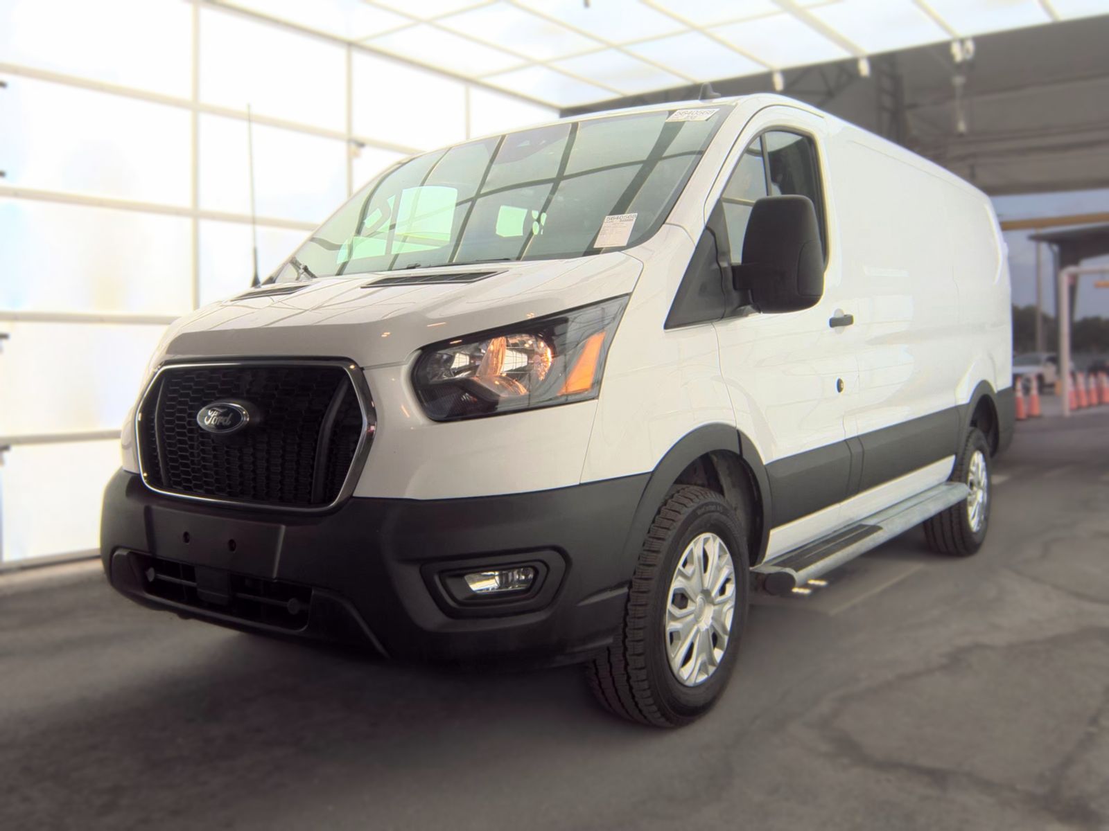 FORD TRANSIT 250 - 1