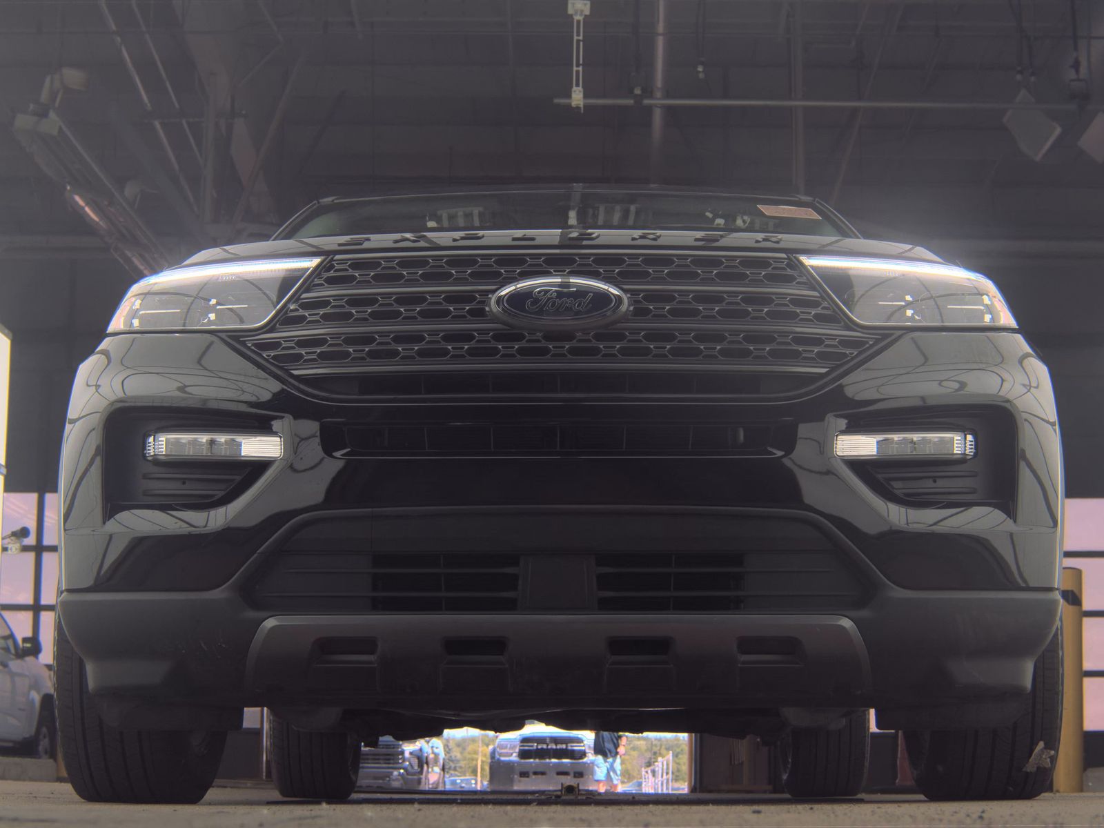 FORD EXPLORER - 4