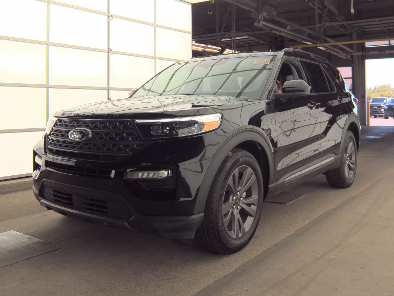 FORD EXPLORER - 1