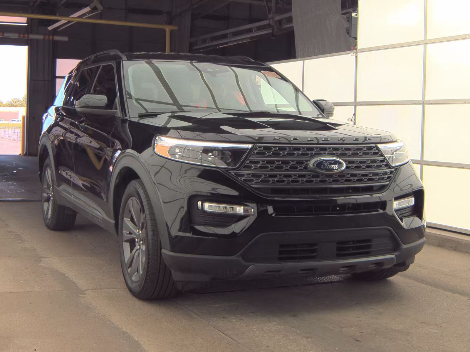 FORD EXPLORER - 5