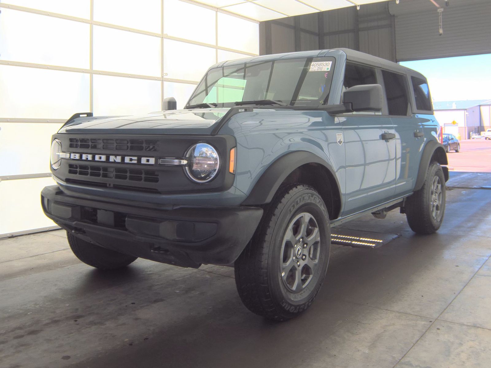 FORD BRONCO - 1